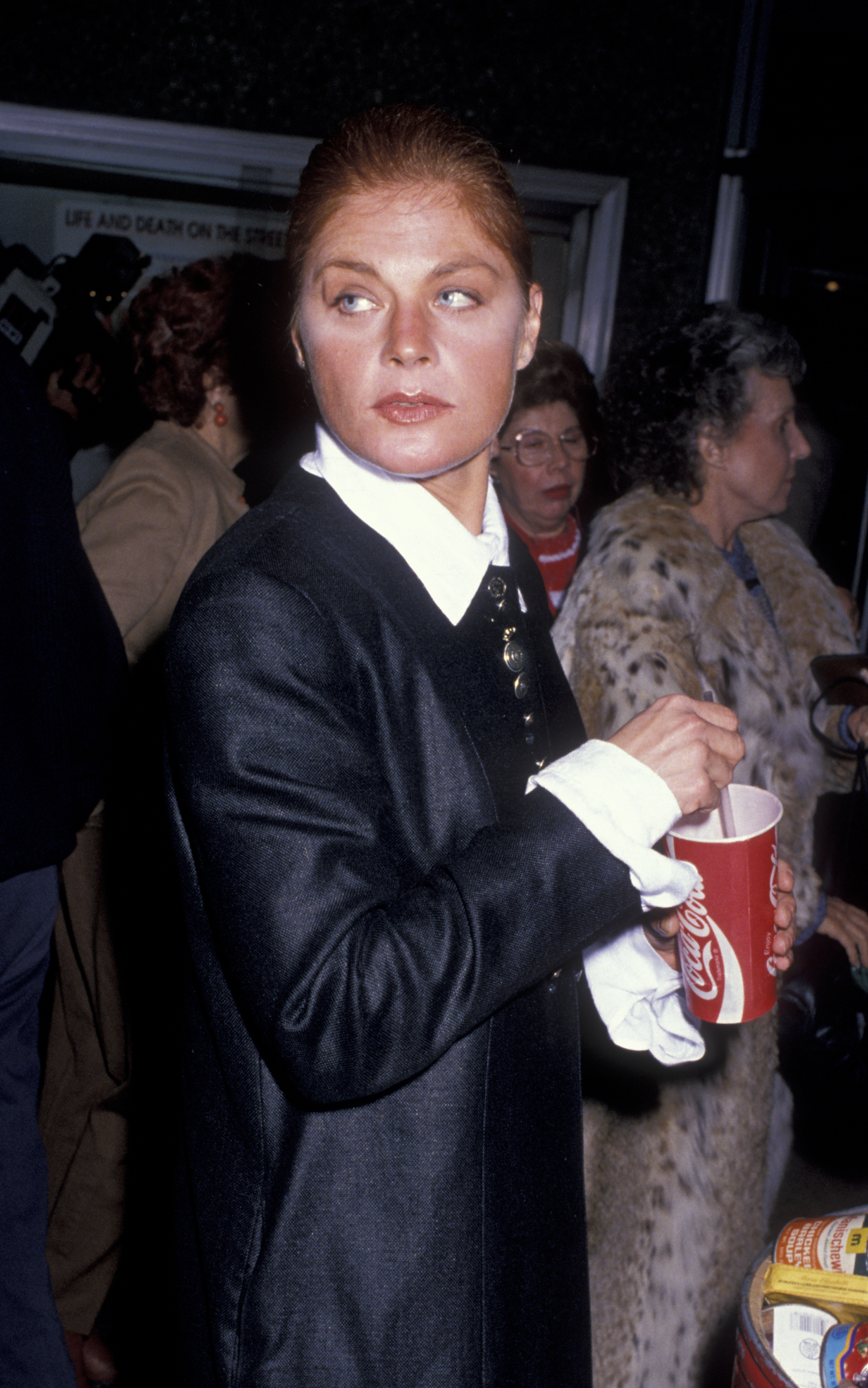 L'actrice assiste à la première du film « No Place Like Home » le 27 novembre 1989 | Source: Getty Images