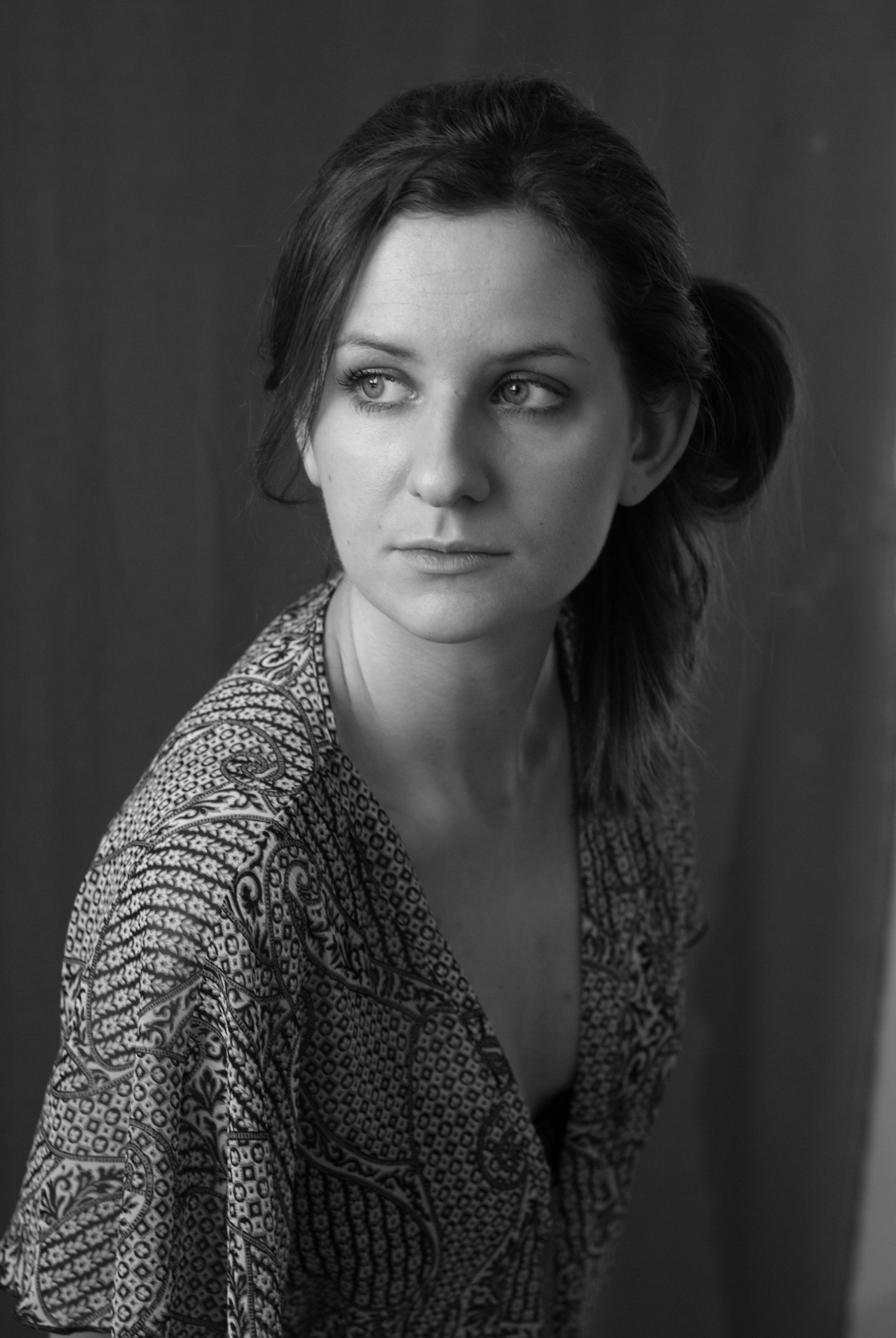 Une femme sérieuse | Source : Pexels