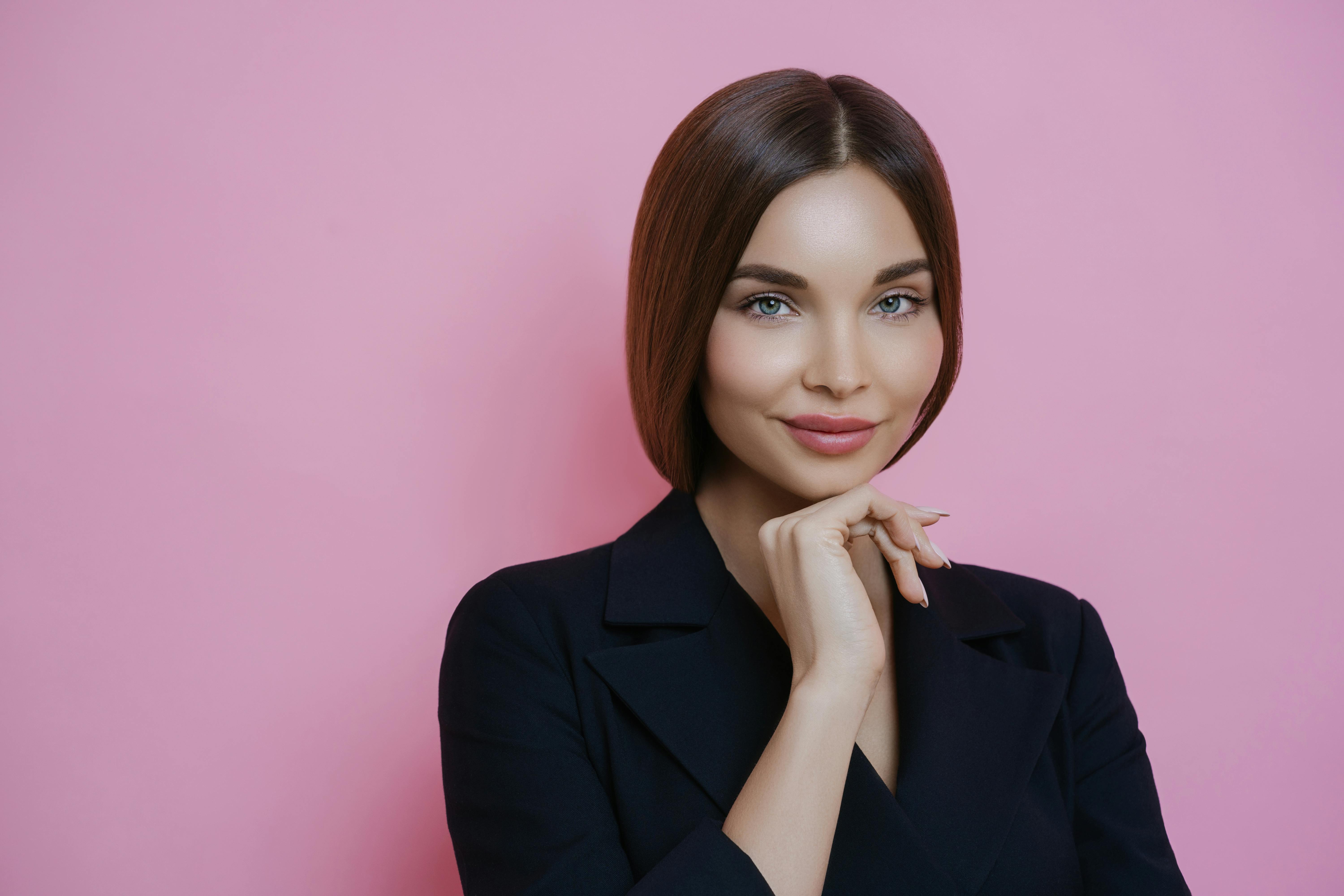 Une femme qui sourit | Source : Pexels