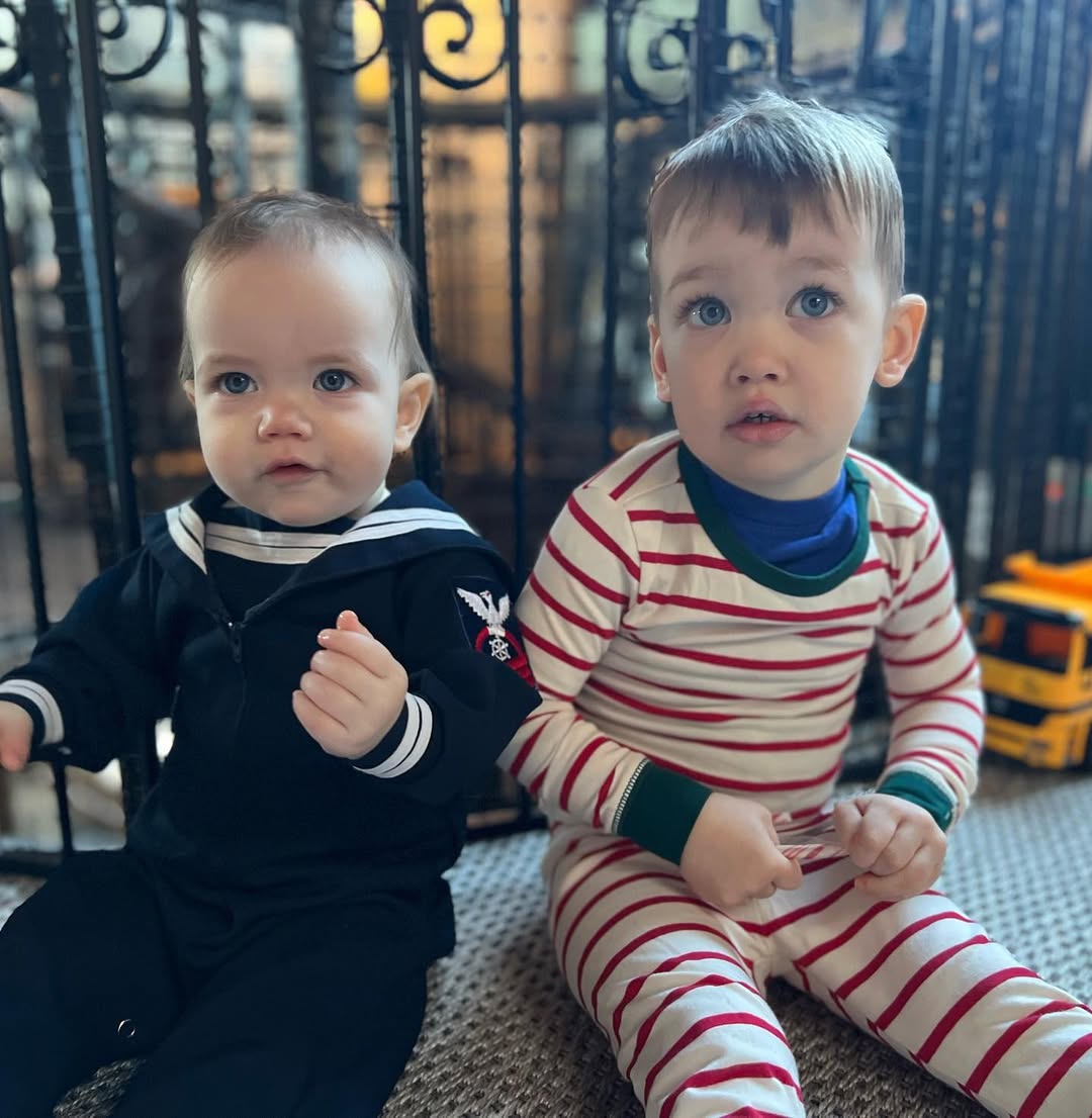 Les fils d'Anderson Cooper d'après un post daté du 27 décembre 2022. | Source : Instagram/andersoncooper