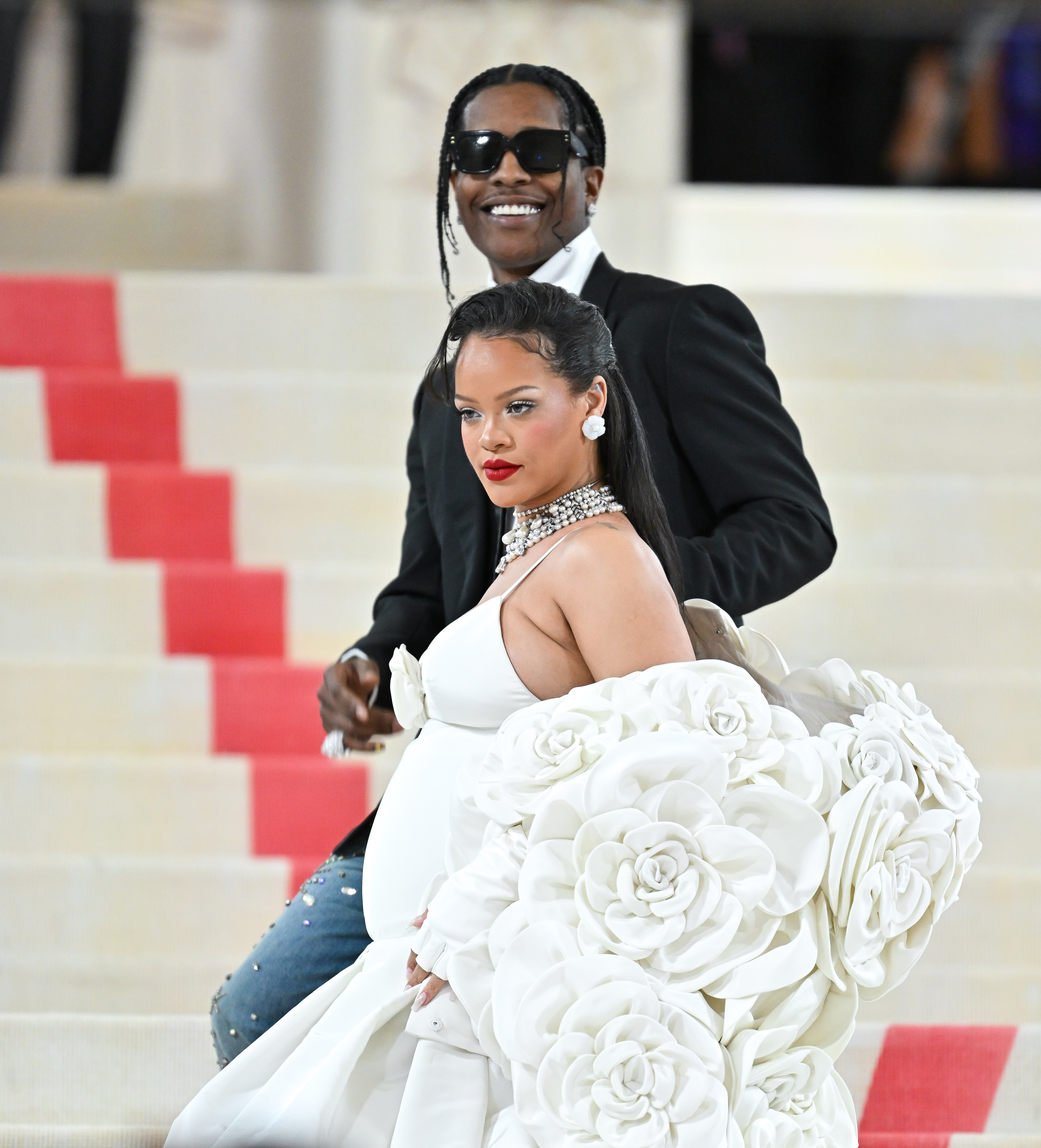 Rihanna et A$AP Rocky assistent au gala du Met au Metropolitan Museum of Art à New York le 1er mai 2023 | Source : Getty Images