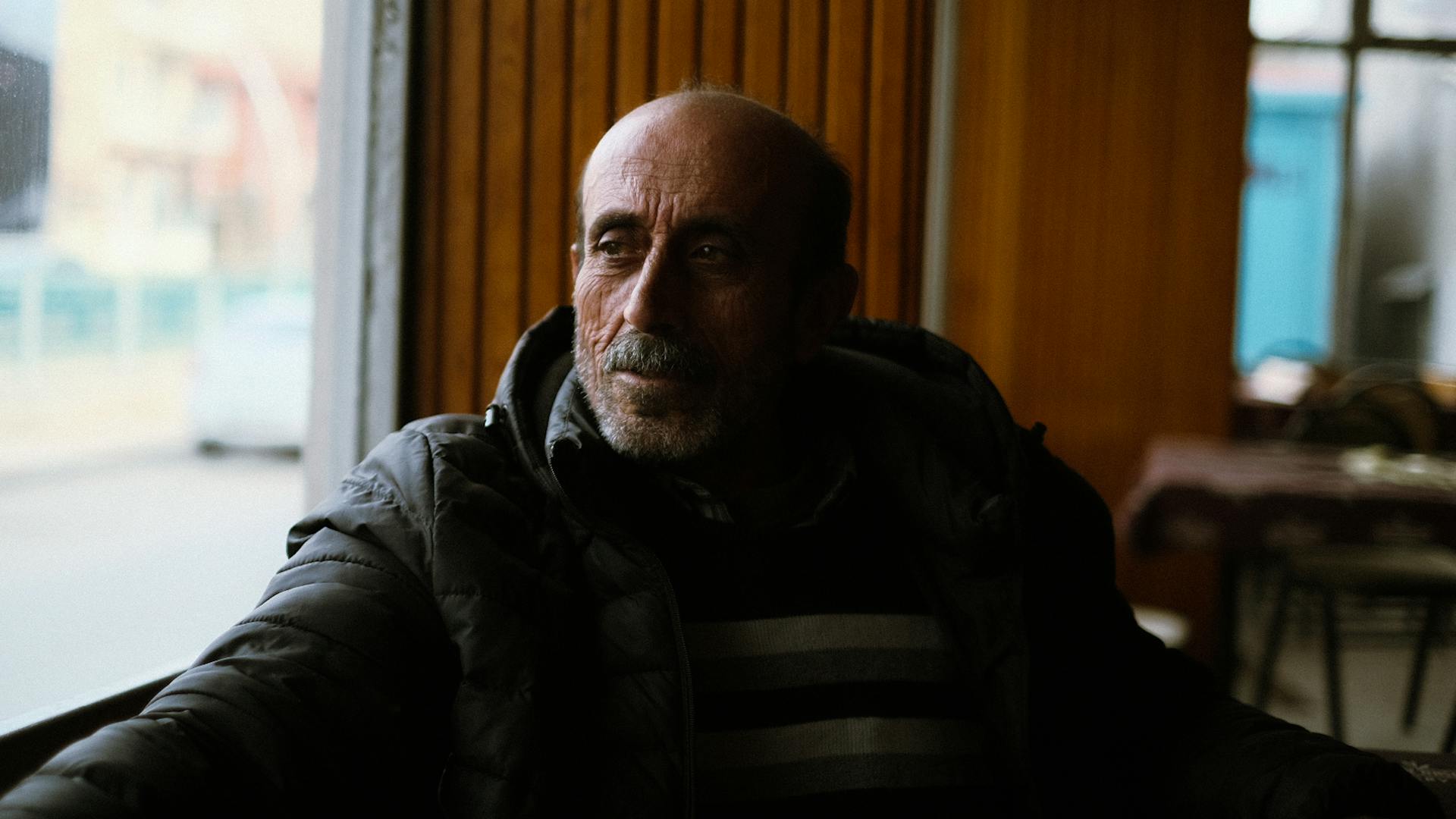 Un homme âgé sévère | Source : Pexels