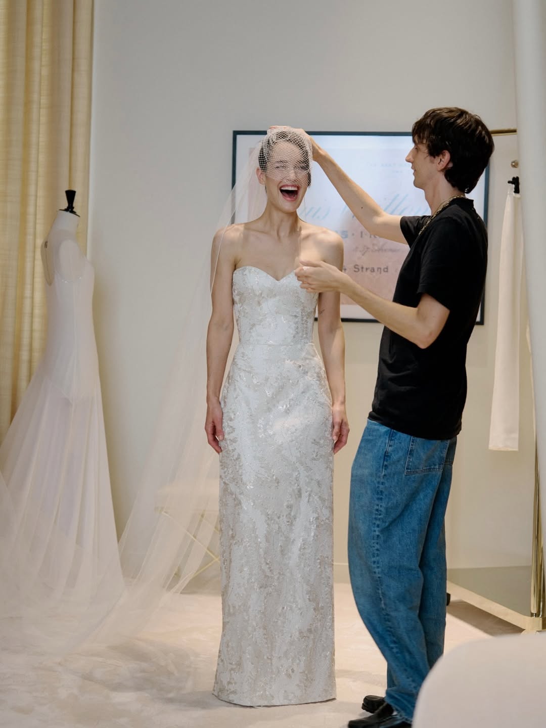 Kate Harrison en robe de mariée d'après un post daté du 3 septembre 2025. | Source : Instagram/thekateharrison