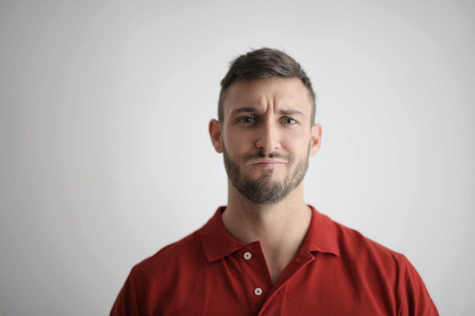 Un homme stressé | Source : Pexels