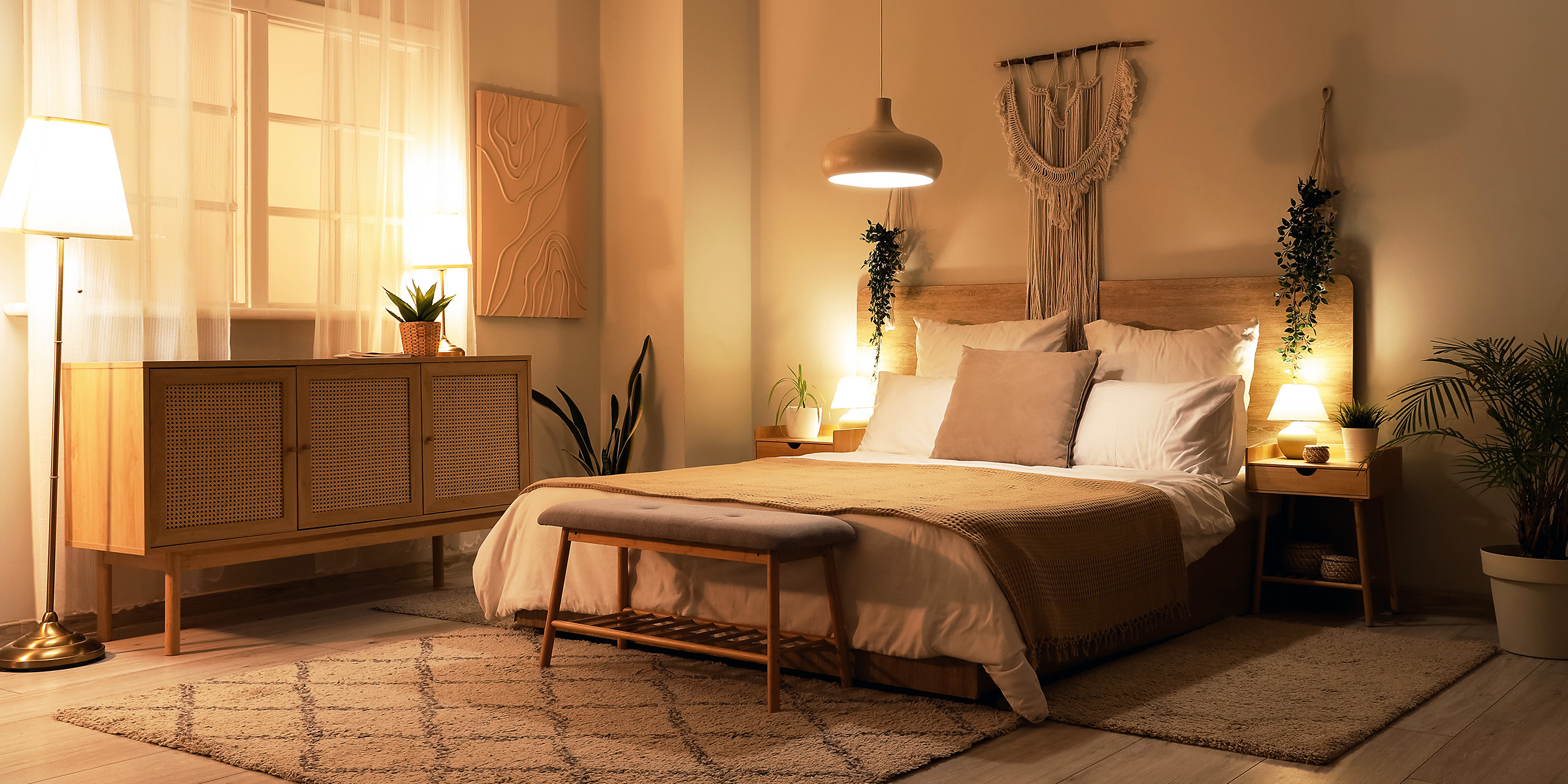 Une chambre à coucher élégamment meublée | Source : Shutterstock