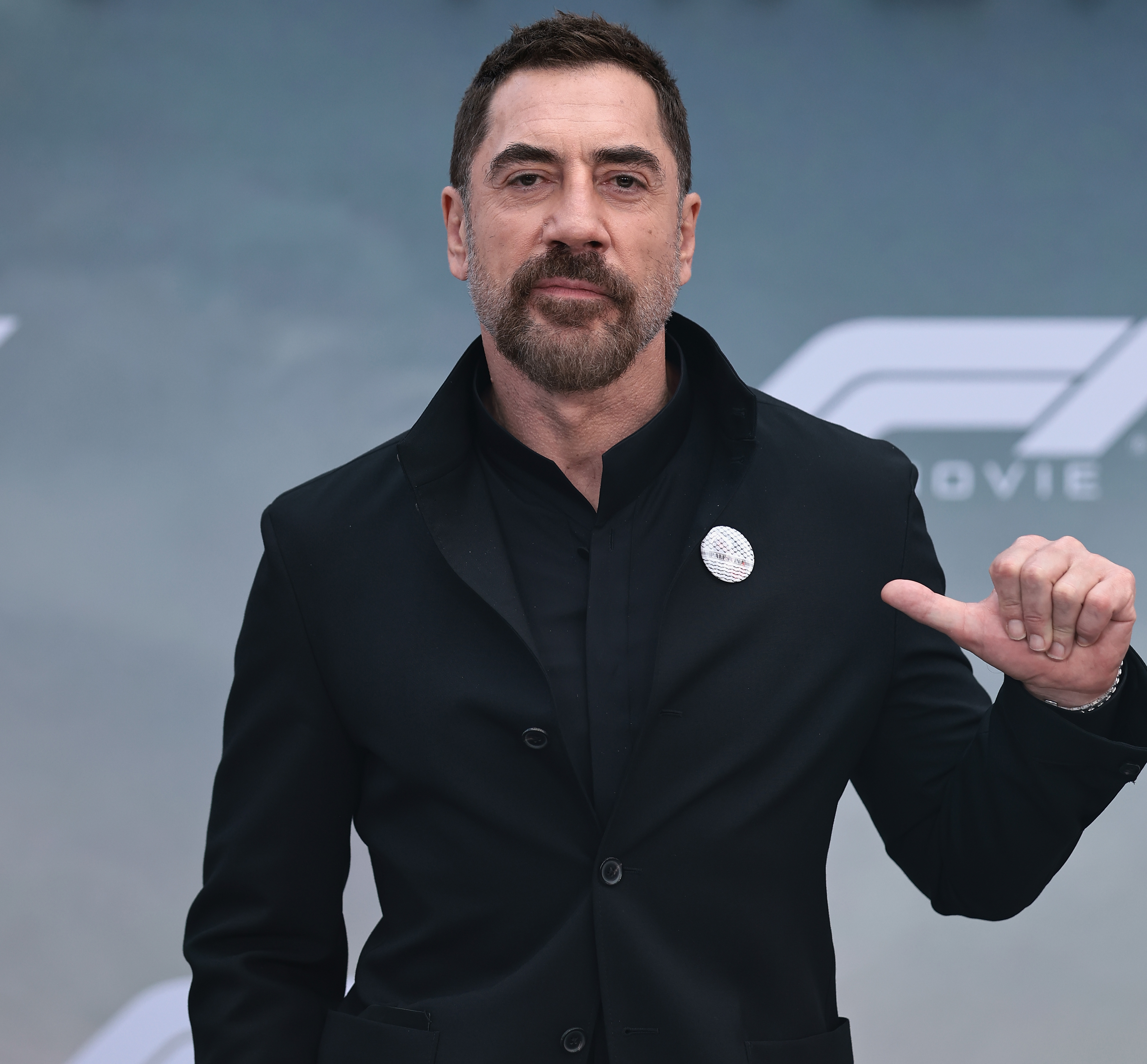 Javier Bardem assiste à la première mondiale du film « F1 » d'Apple Original Films et Warner Bros. Pictures à Times Square, à New York, le 16 juin 2025. | Source : Getty Images