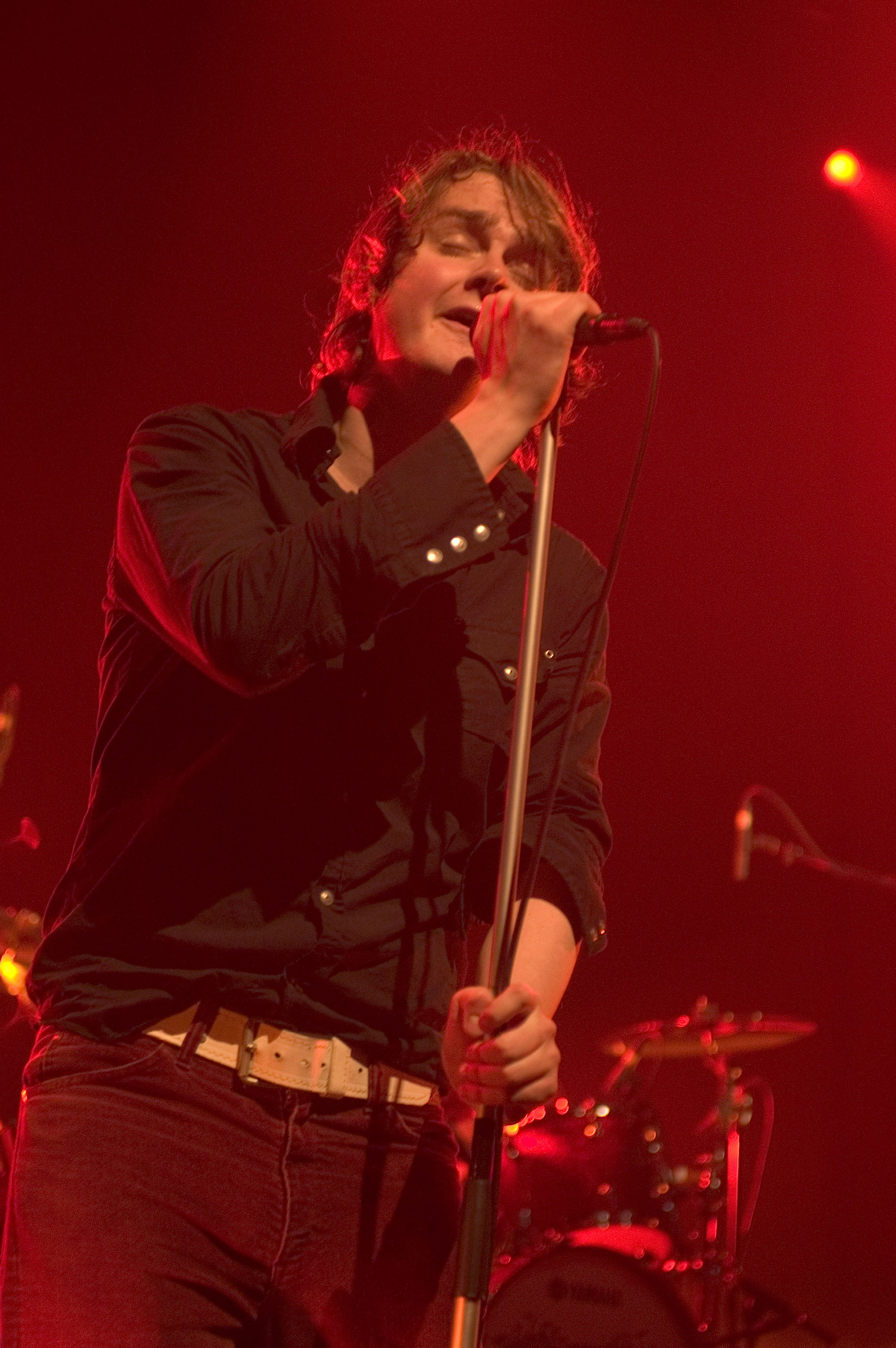 L'idole des jeunes des années 2000 se produit au Riviera Theater de Chicago, dans l'Illinois, le 17 février 2005. | Source : Getty Images