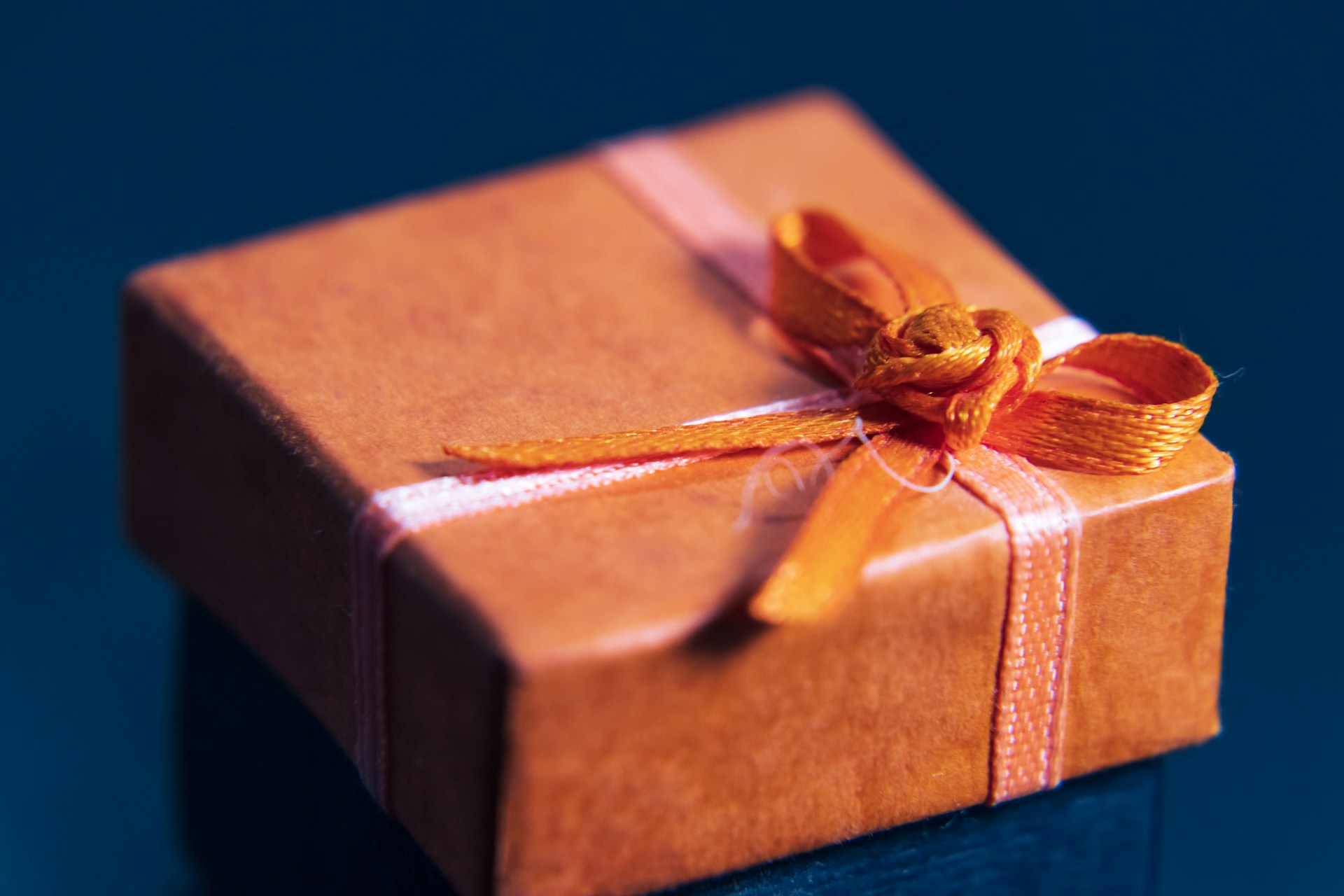 Un paquet cadeau | Source : Unsplash