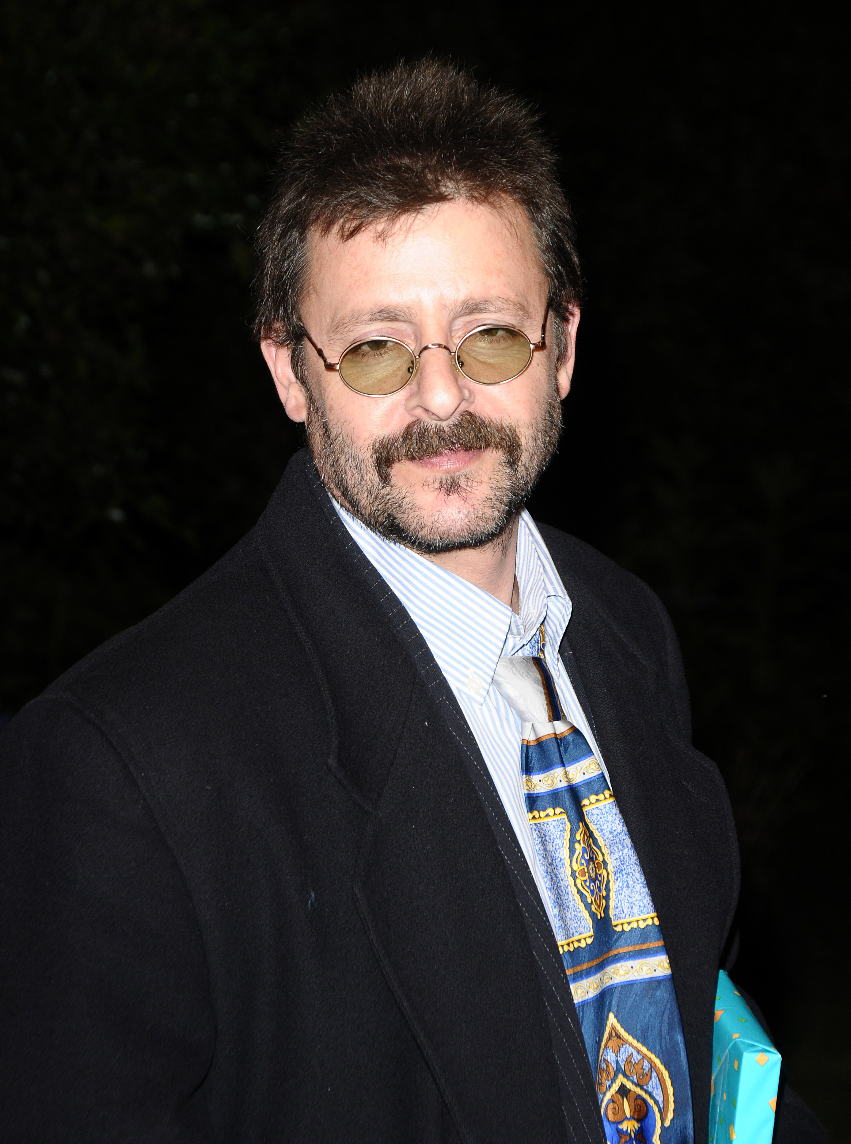 Au fil de l'évolution du monde du spectacle, il s'est forgé une solide réputation d'acteur de caractère sur lequel on peut compter, tout en restant à l'écart des tapis rouges. | Source : Getty Images