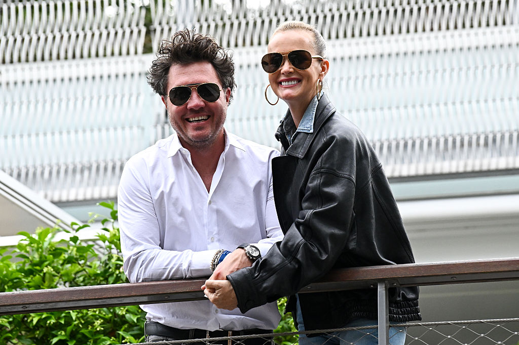 Frédéric Suant et Laeticia Hallyday assistent à l'Open de France 2025 à Roland Garros, le 26 mai 2025 à Paris, en France I Source : Getty Images