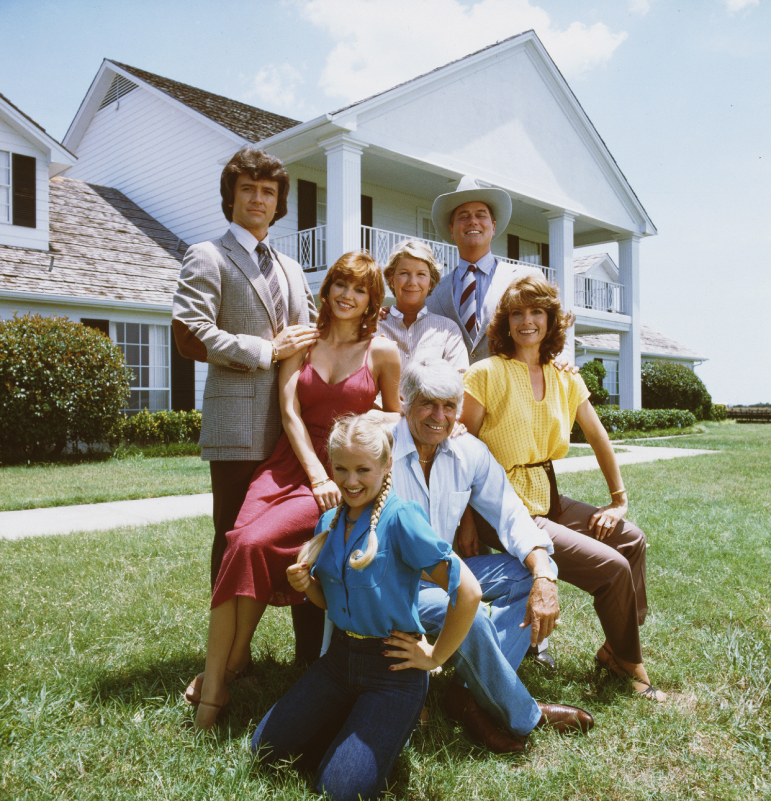 Les membres de la famille Ewing dans la série télévisée « Dallas », vers 1979. | Source : Getty Images