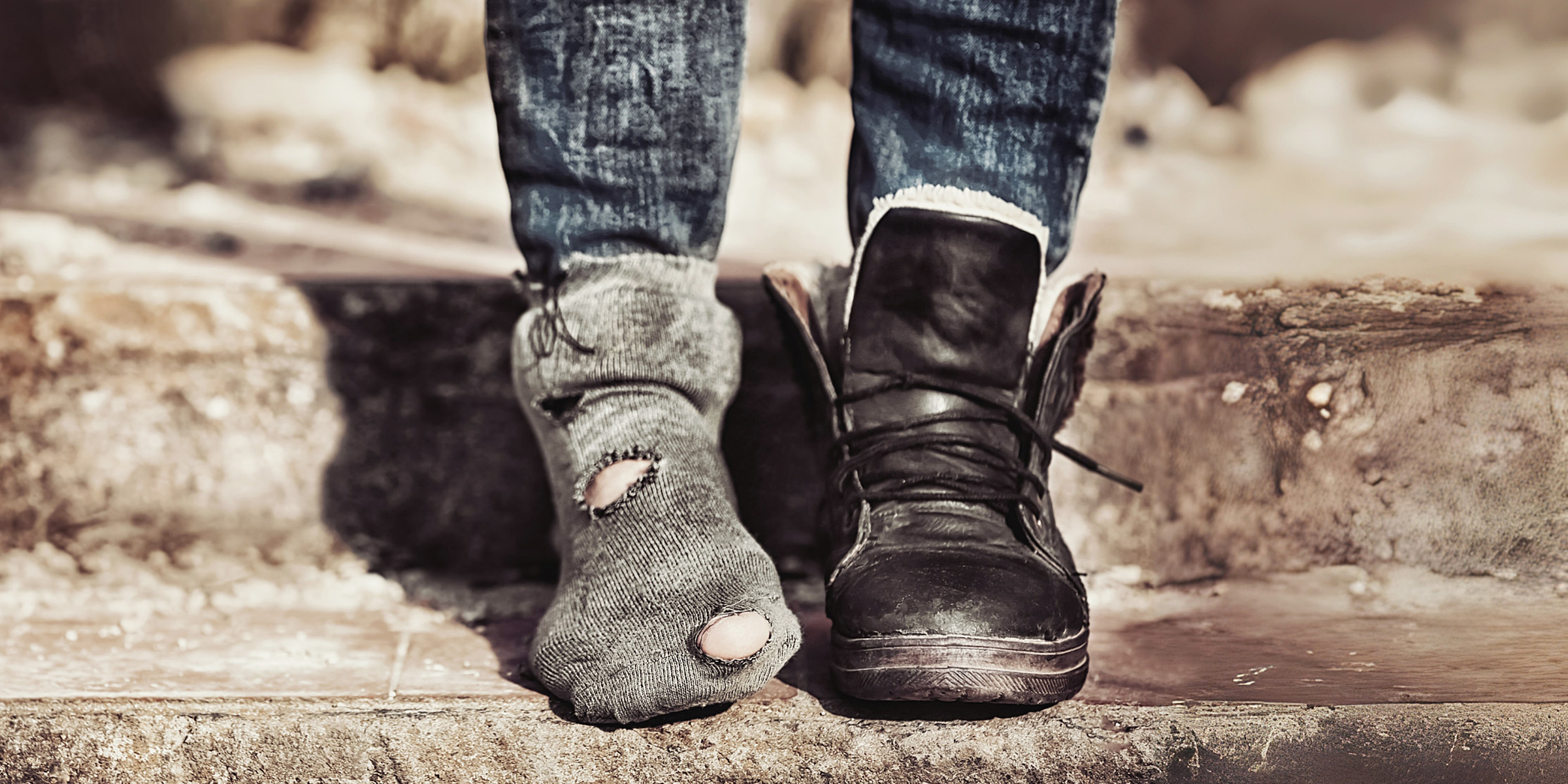 Les chaussures d'une femme | Source : Shutterstock