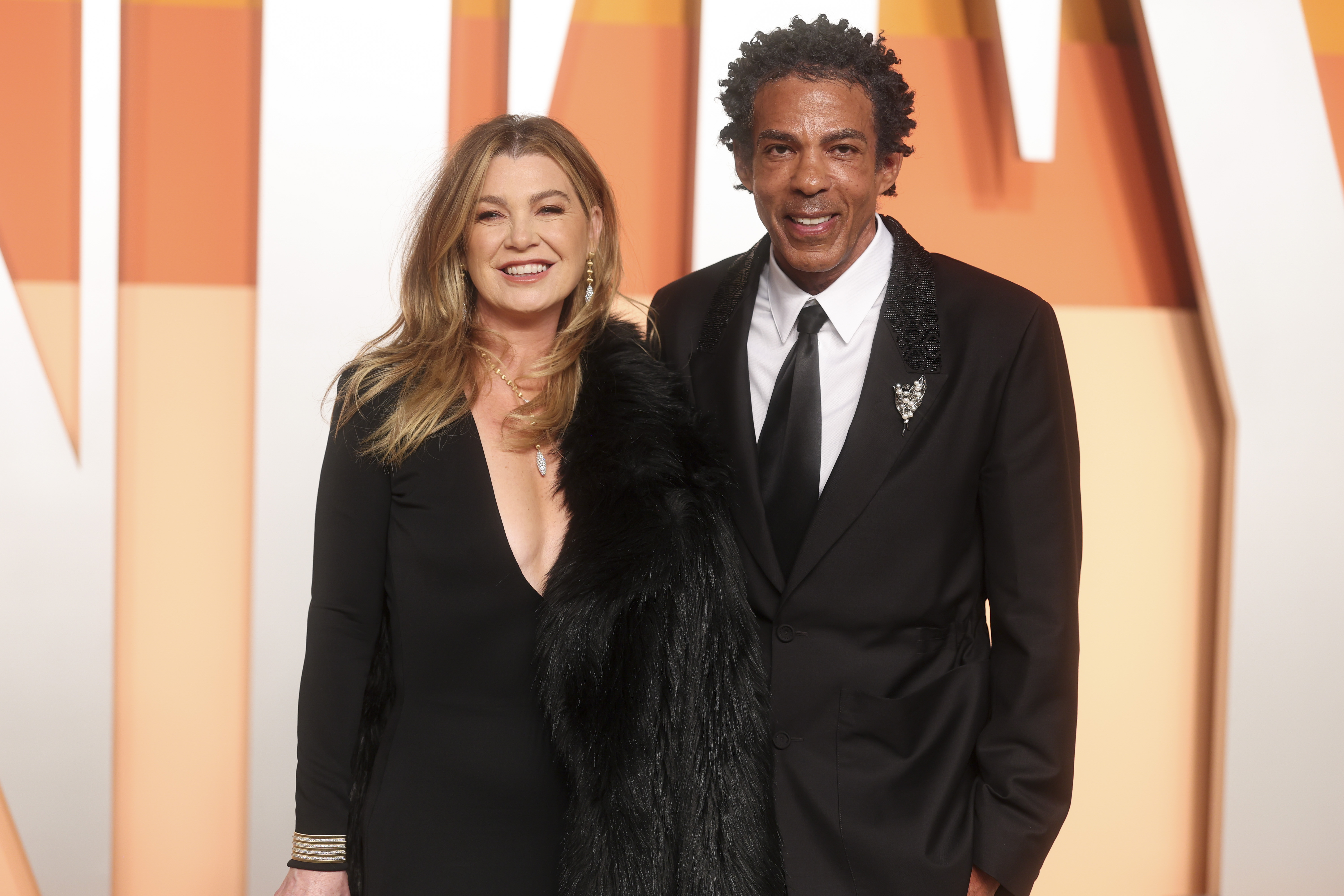 Ellen Pompeo et Chris Ivery à la soirée des Oscars de Vanity Fair le 2 mars 2025 à Beverly Hills, en Californie. | Source : Getty Images