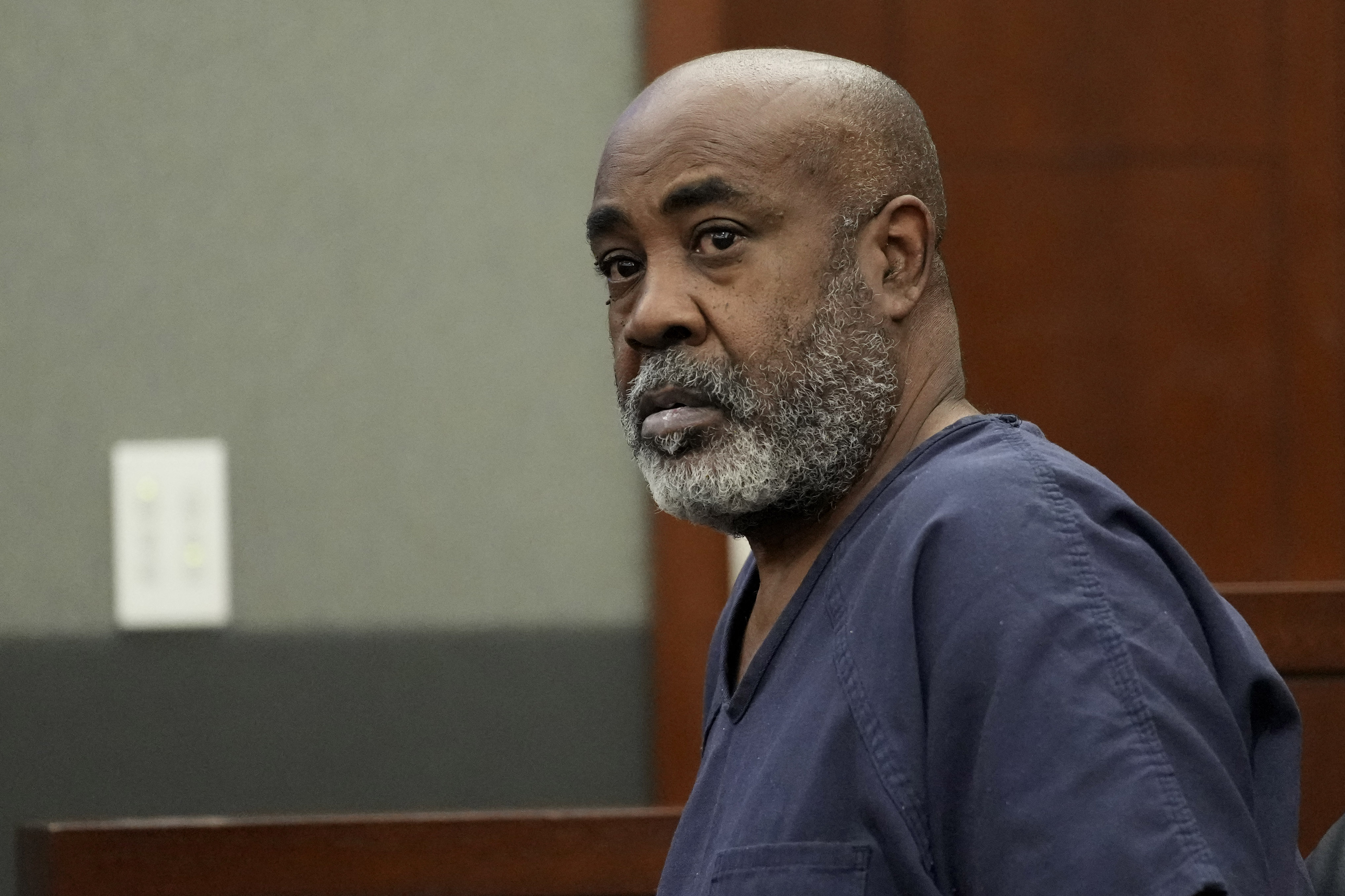 Duane « Keefe D » Davis devant un tribunal de Las Vegas le 19 octobre 2023, pour sa comparution initiale dans le cadre de l'accusation de meurtre du rappeur Tupac Shakur. | Source : Getty Images