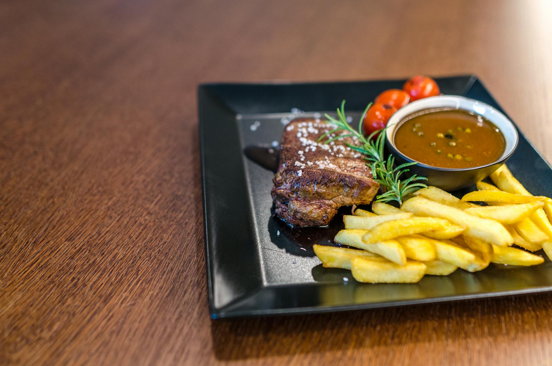 Un repas de steak | Source : Pexels
