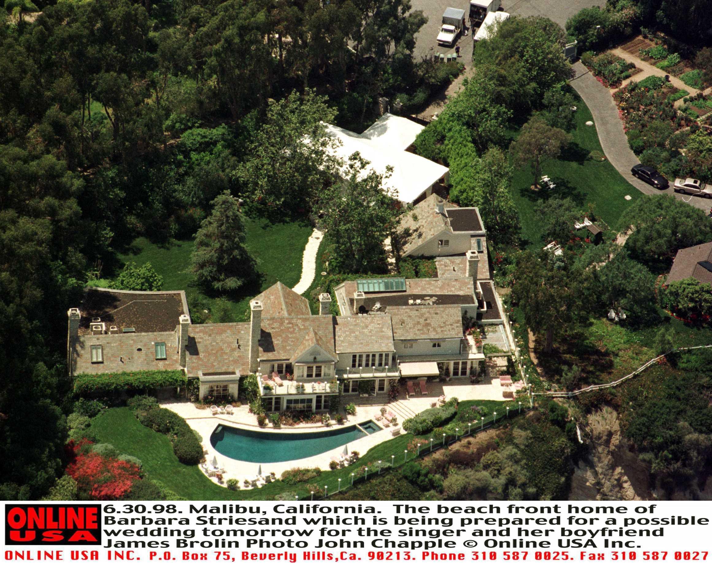 La maison de Barbra Streisand en bord de mer à Malibu, en Californie, le 30 juin 1998 | Source : Getty Images