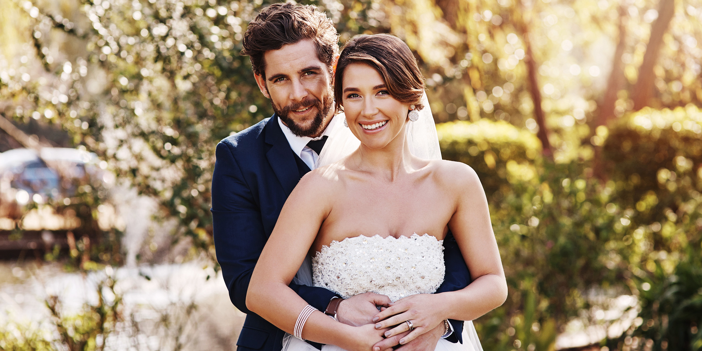 Une mariée et un marié | Source : Shutterstock