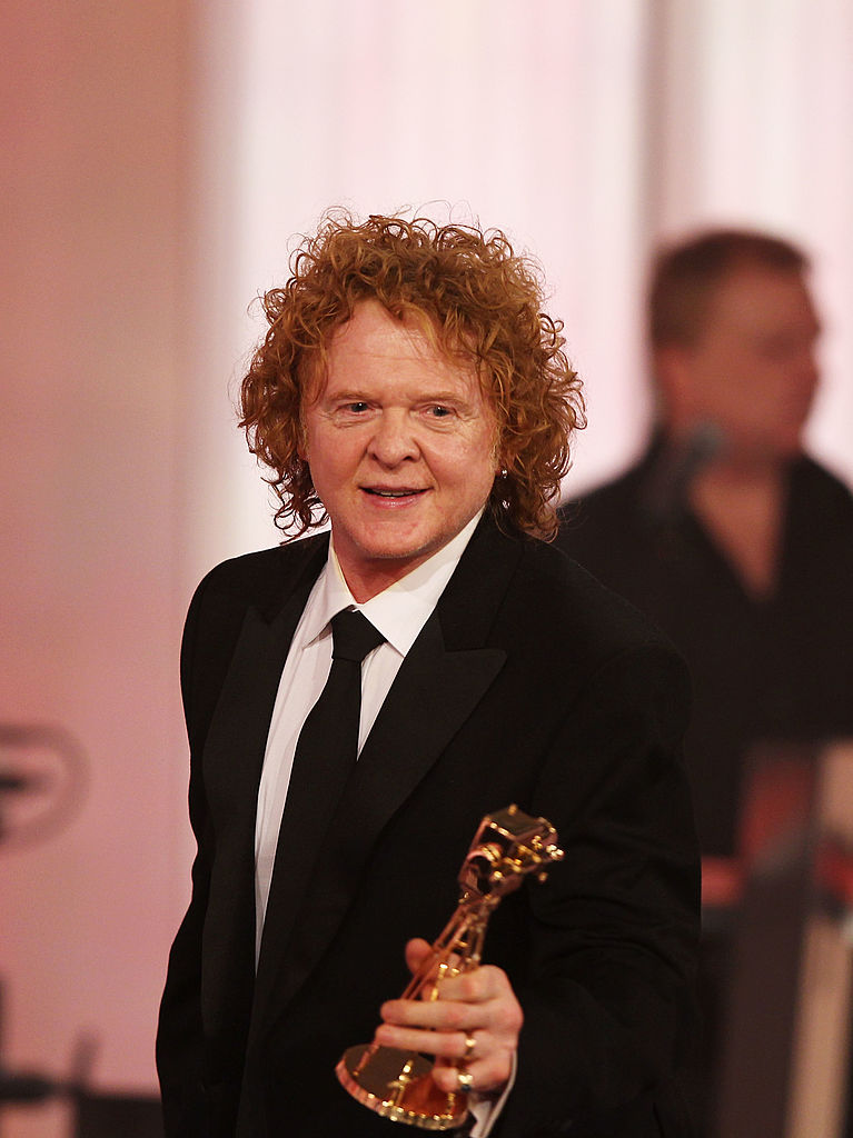 Mick Hucknall assiste à la cérémonie des Goldene Kamera 2010 Awards à l'Axel Springer Verlag, le 30 janvier 2010 à Berlin, en Allemagne I Source : Getty Images