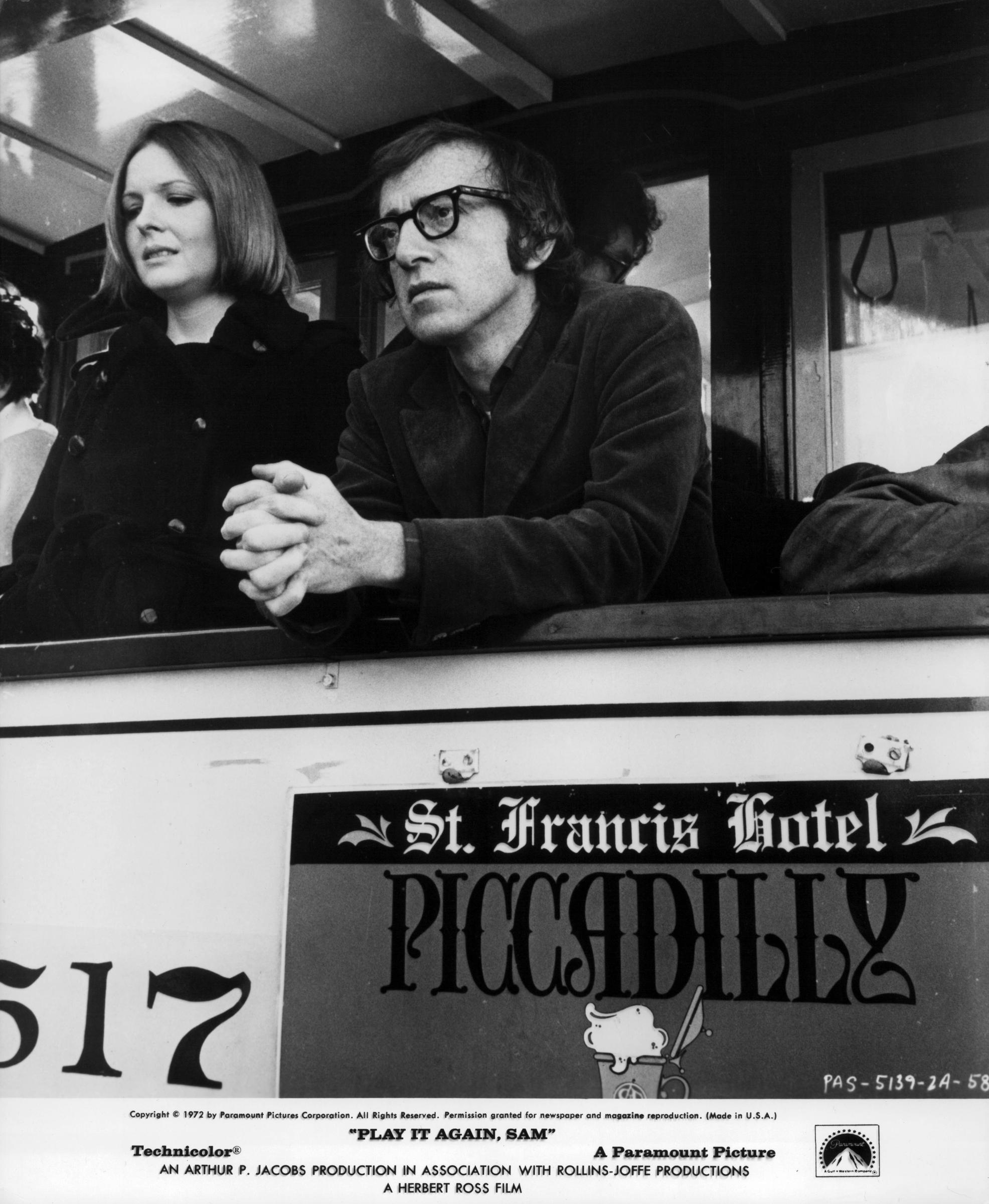 Woody Allen et Diane Keaton dans « Play It Again, Sam » en 1972 | Source : Getty Images