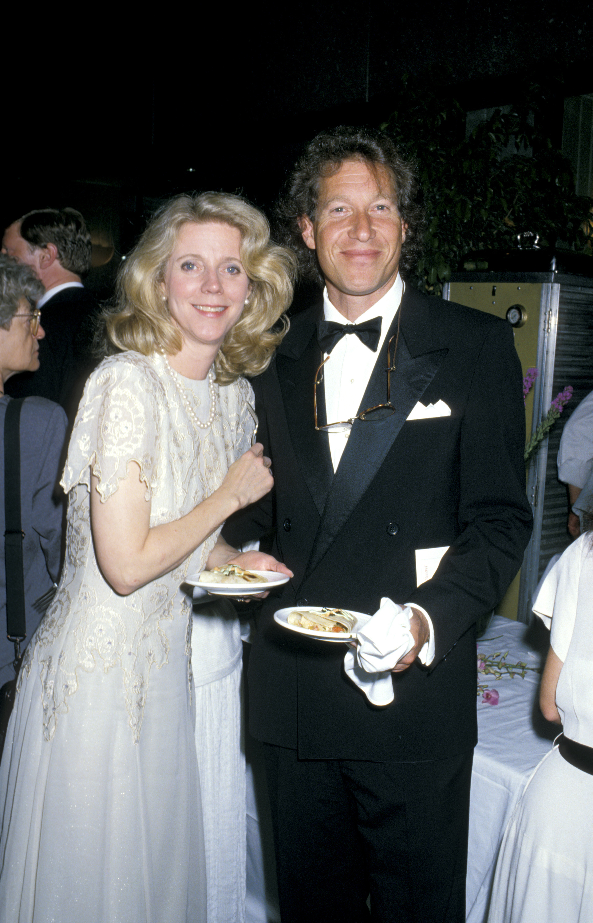 L'actrice photographiée avec son mari au Rockefeller Center à New York le 6 juin 1988 | Source : Getty Images