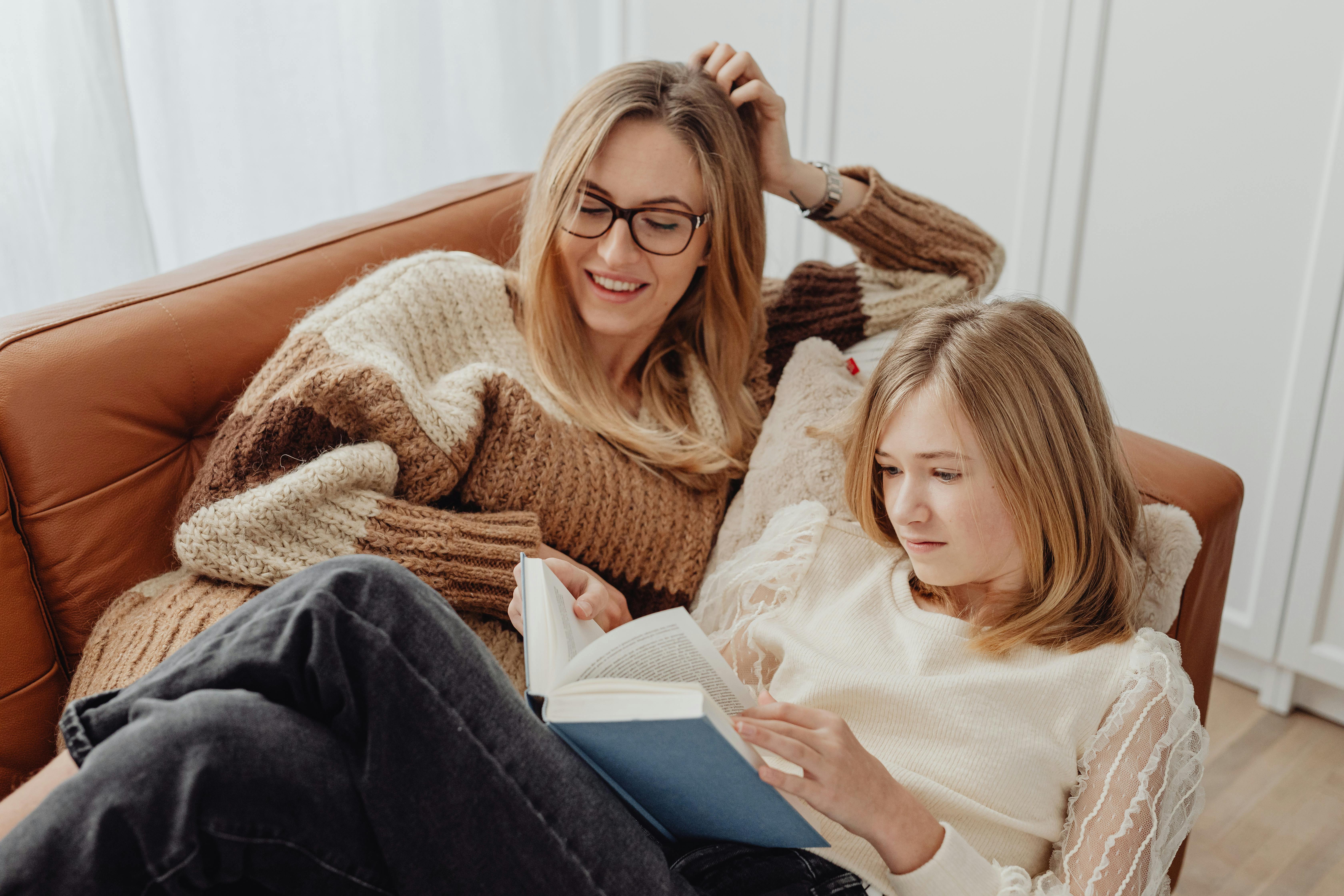 Une mère et sa fille se rapprochent | Source : Pexels