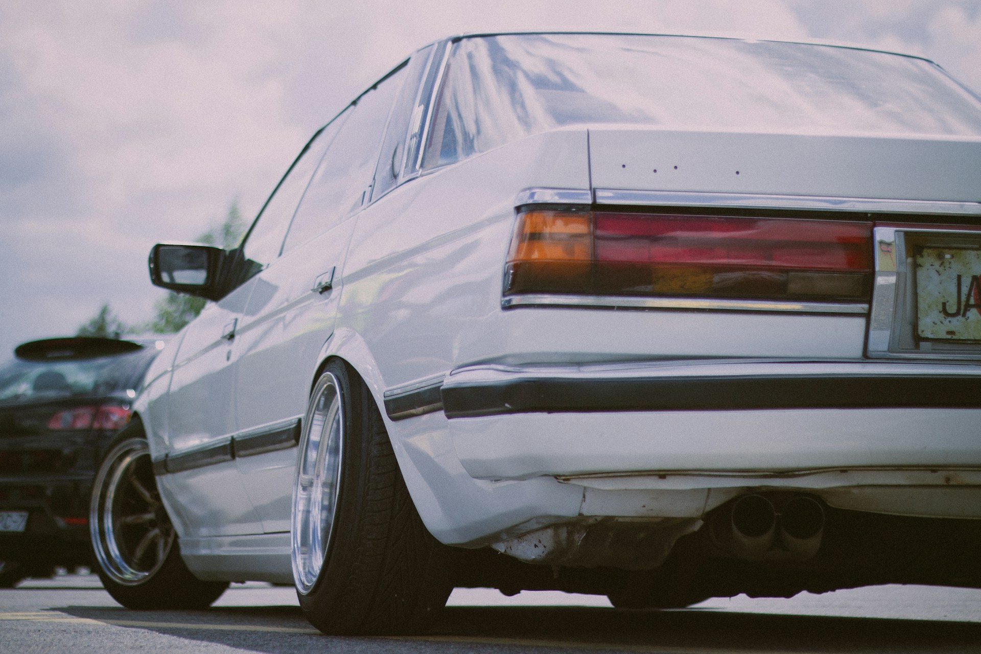 Gros plan sur une voiture | Source : Unsplash