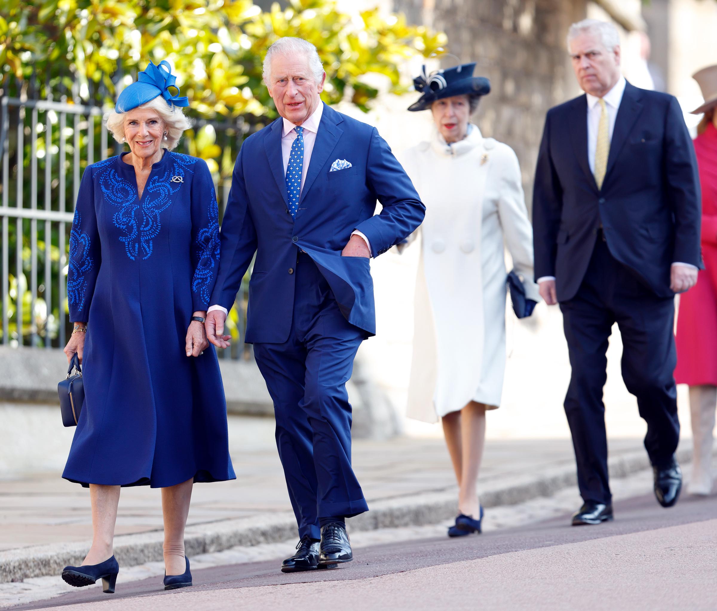 La reine Camilla, le roi Charles III, la princesse Anne et le prince Andrew, duc d'York, lors du traditionnel service de matines du dimanche de Pâques à la chapelle Saint-Georges, le 9 avril 2023, à Windsor, en Angleterre. | Source : Getty Images