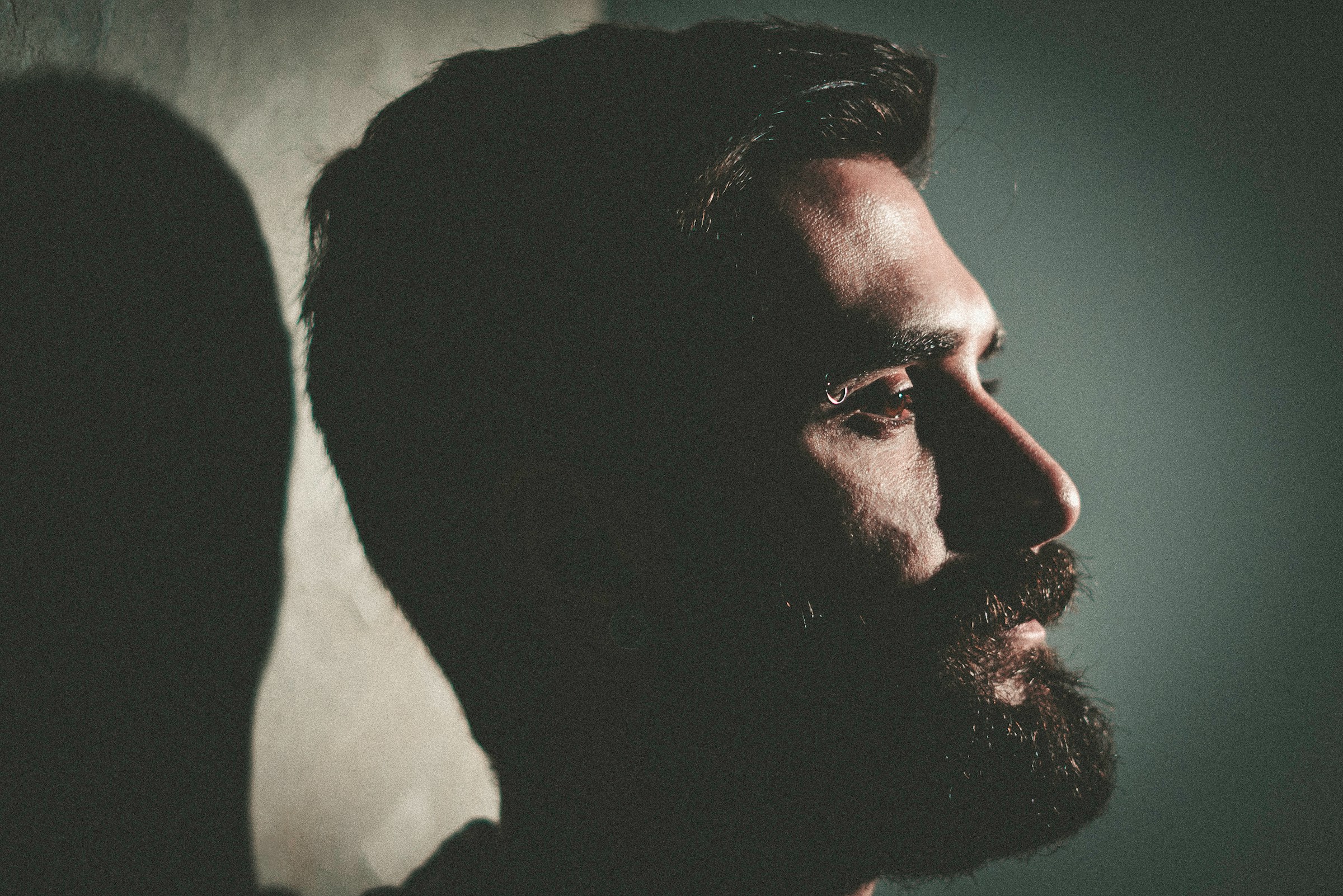 Un homme barbu | Source : Unsplash
