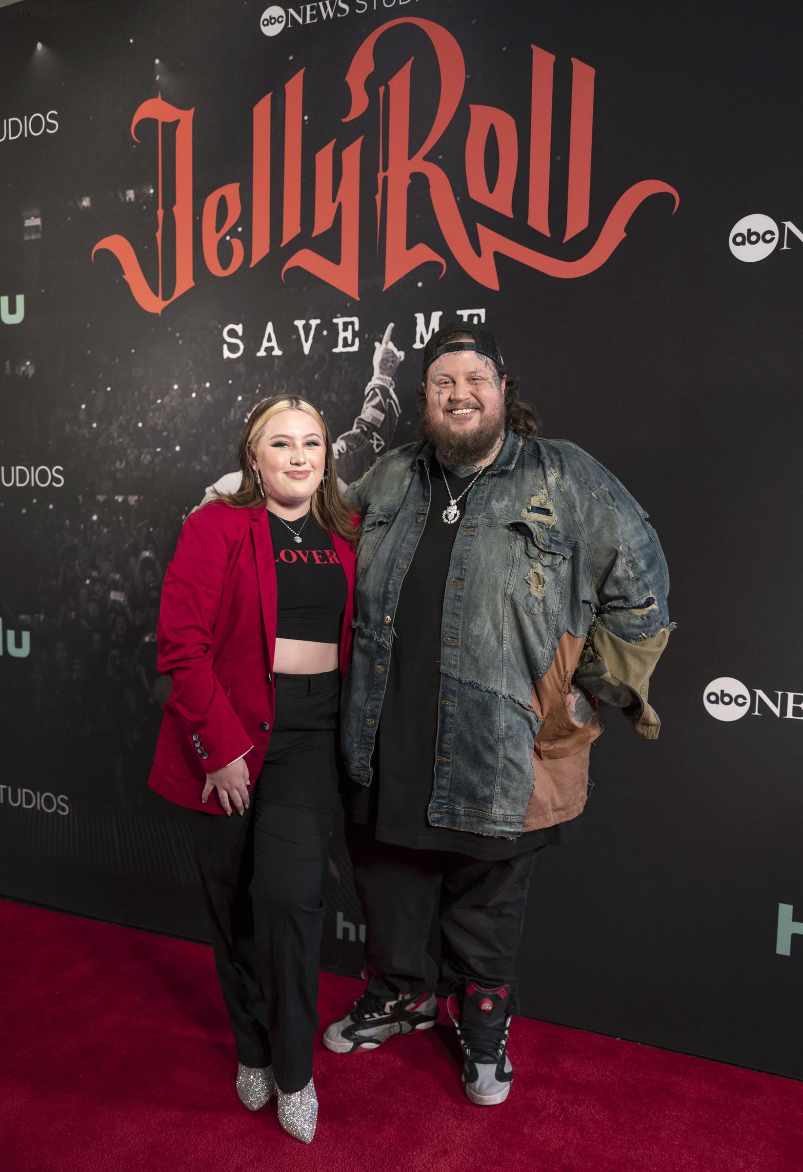 Bailee Ann et Jelly Roll assistent à la première mondiale du documentaire "Jelly Roll : Save Me", 2023 | Source : Getty Images