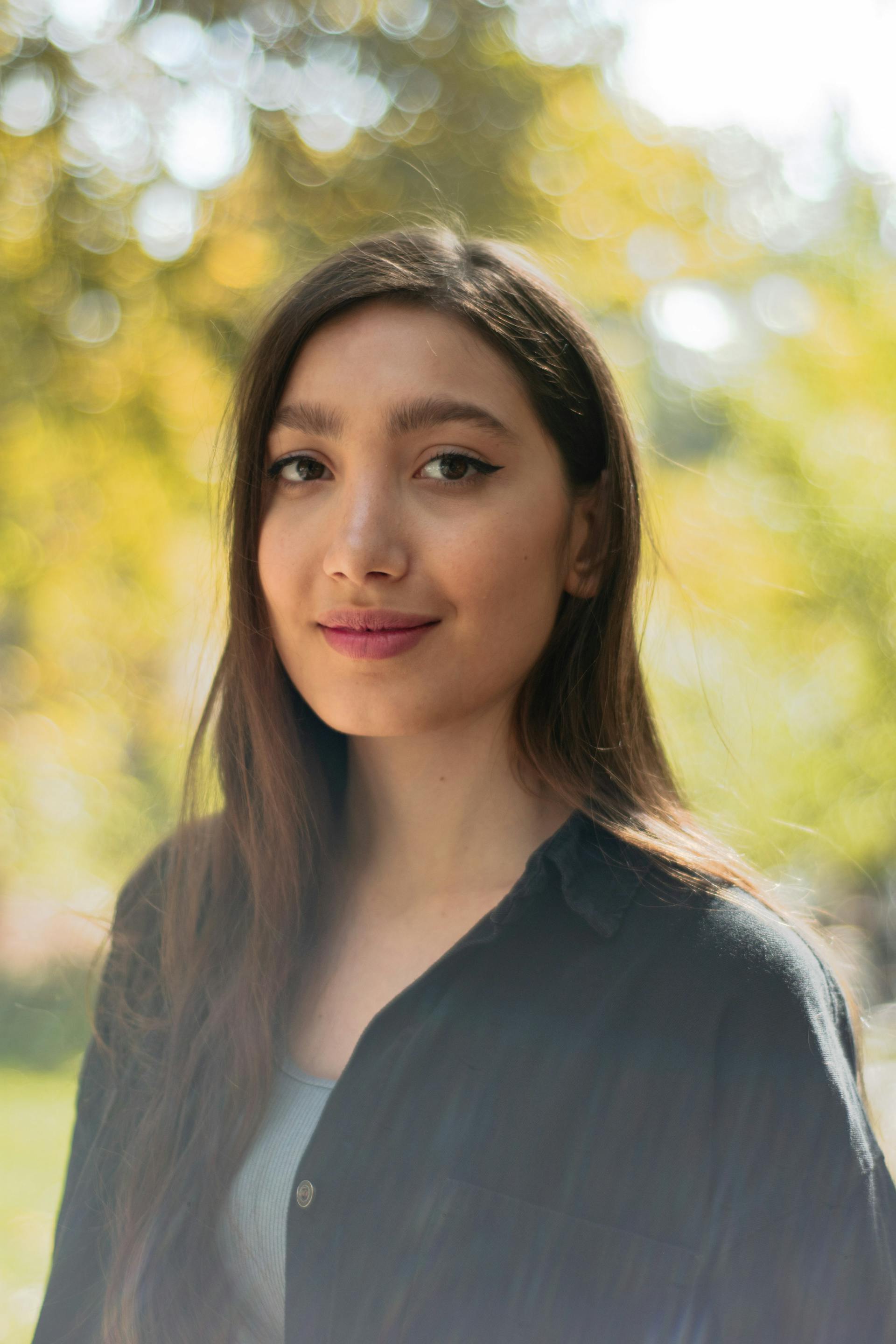 Une femme souriante | Source : Pexels