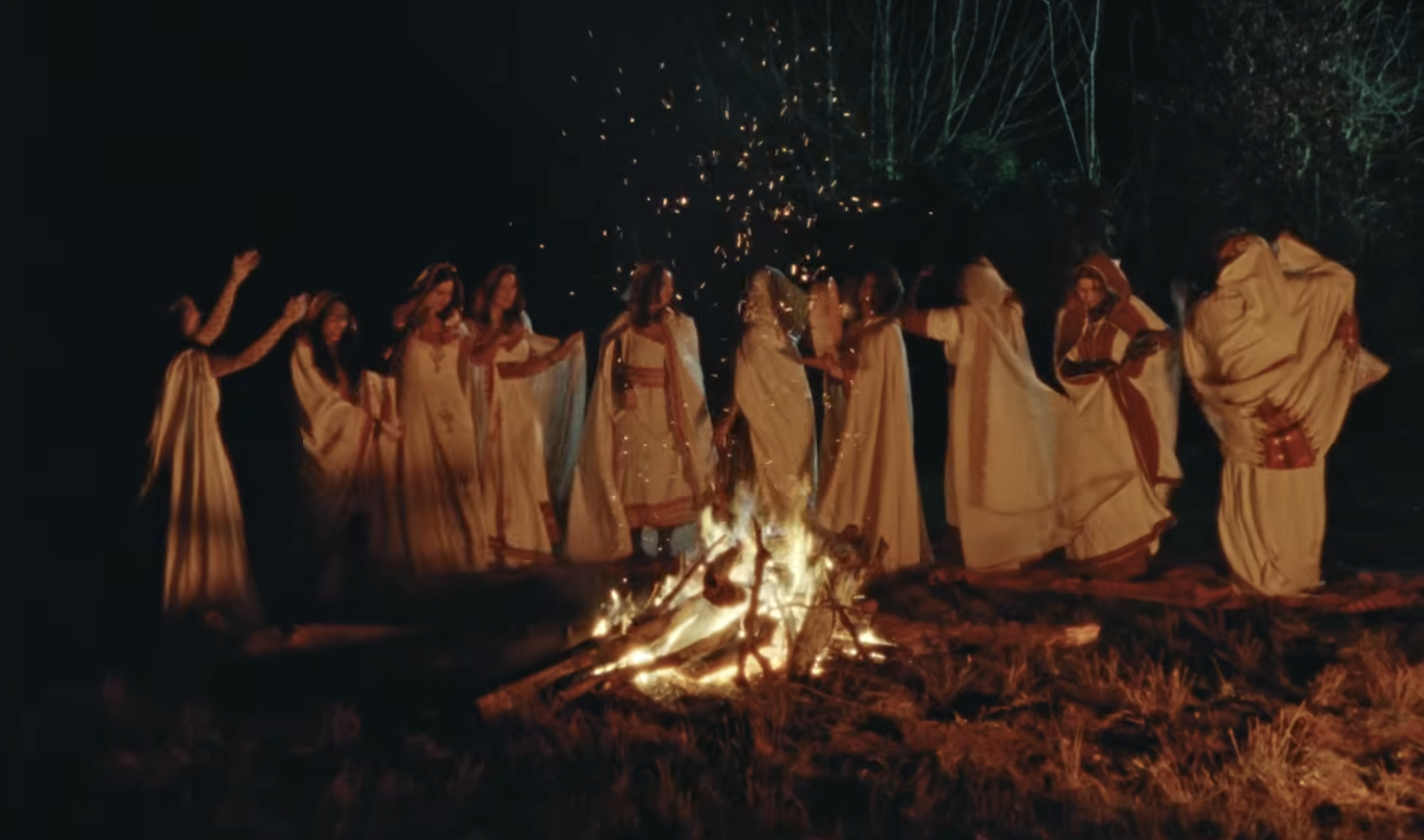 Capture d'écran du clip Ma Peau I Source : https://www.youtube.com/watch?v=qQgBWIdP_0c