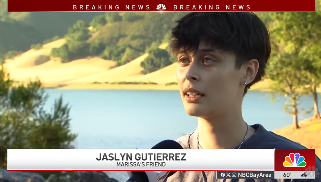 Jaslyn Gutierrez parle à NBC Bay Area près du lac où le corps de Marissa DiNapoli a été retrouvé, à partir d'une vidéo postée le 3 juillet 2025 | Source : YouTube/NBCBayArea