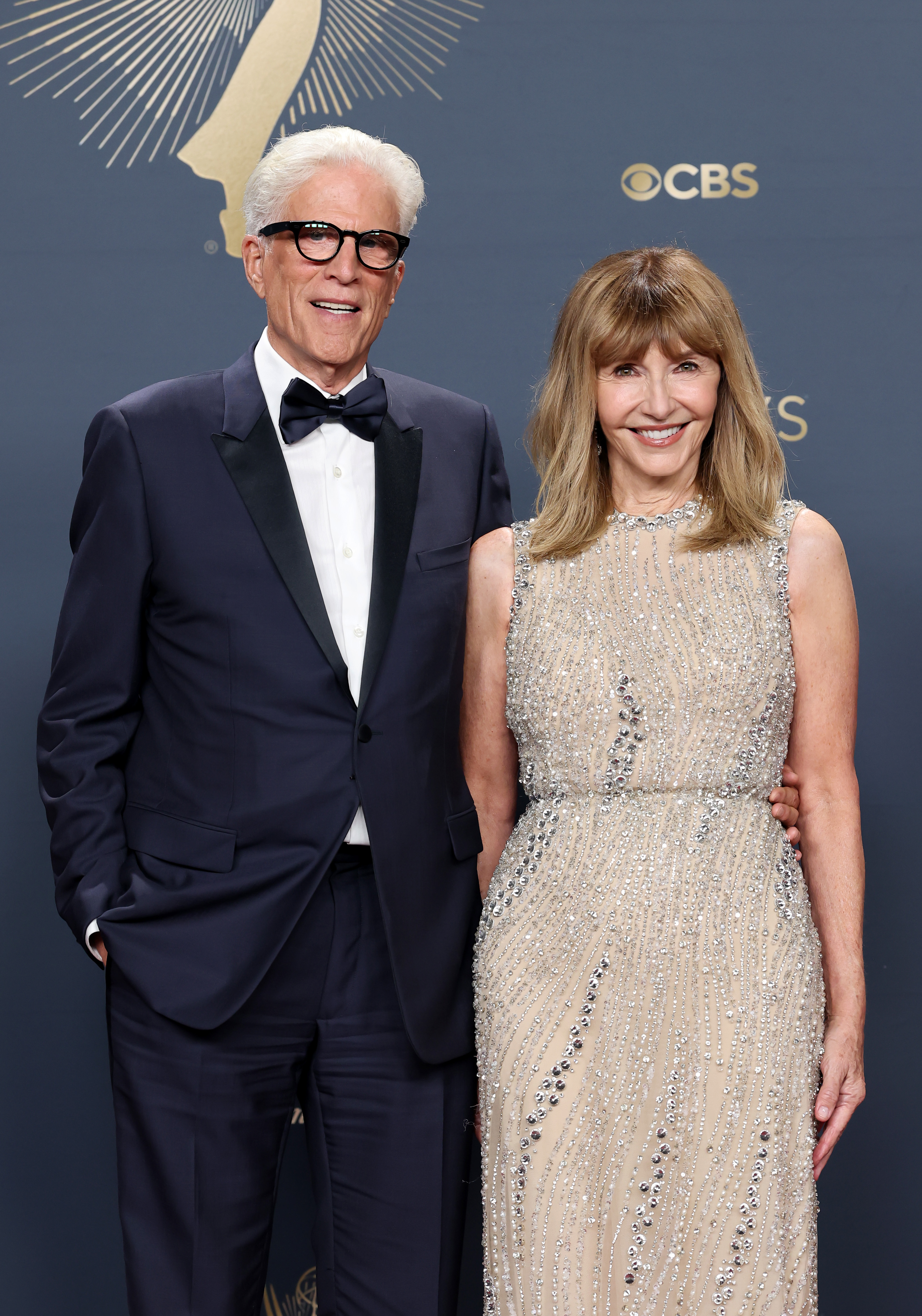 Ted Danson et Mary Steenburgen lors de la 77e cérémonie des Primetime Emmy Awards, le 14 septembre 2025, à Los Angeles, en Californie. | Source : Getty Images