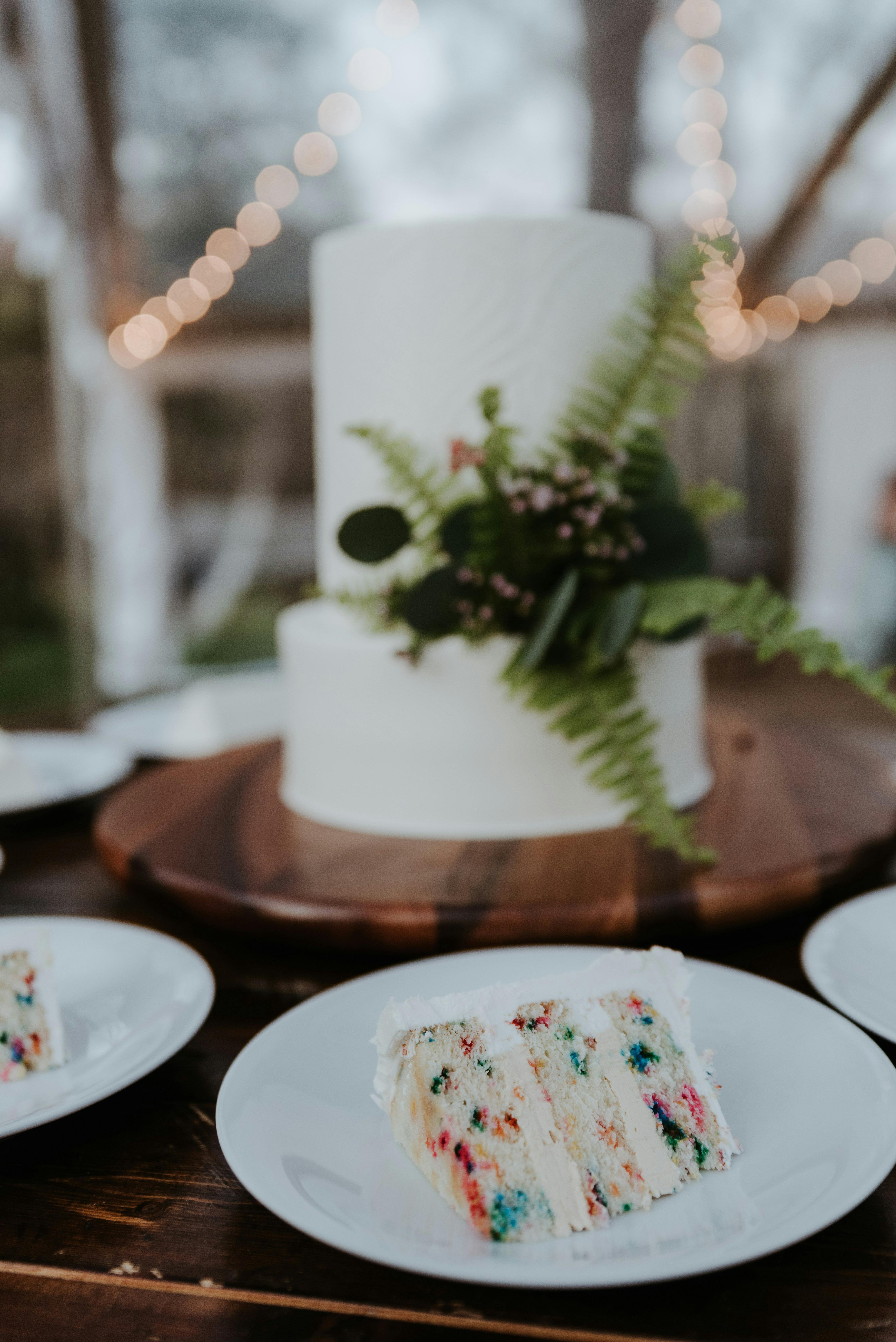 Une tranche de gâteau sur une assiette | Source : Pexels
