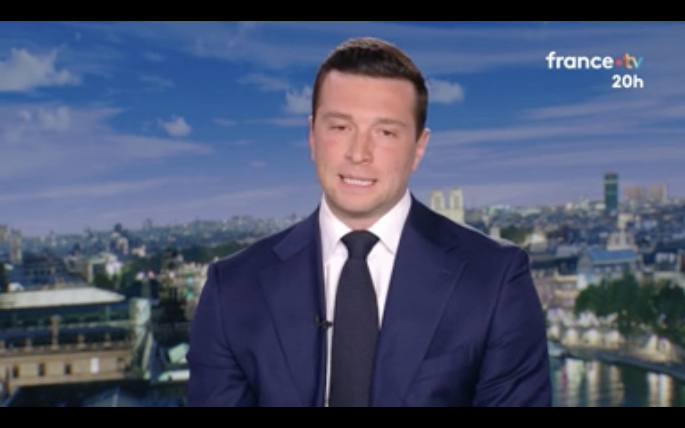 Jordan Bardella au JT de 20 Heures du mercredi 15 avril 2026 I Source : https://www.franceinfo.fr/replay-jt/france-2/20-heures/jt-de-20h-du-mercredi-15-avril-2026_7895081.html