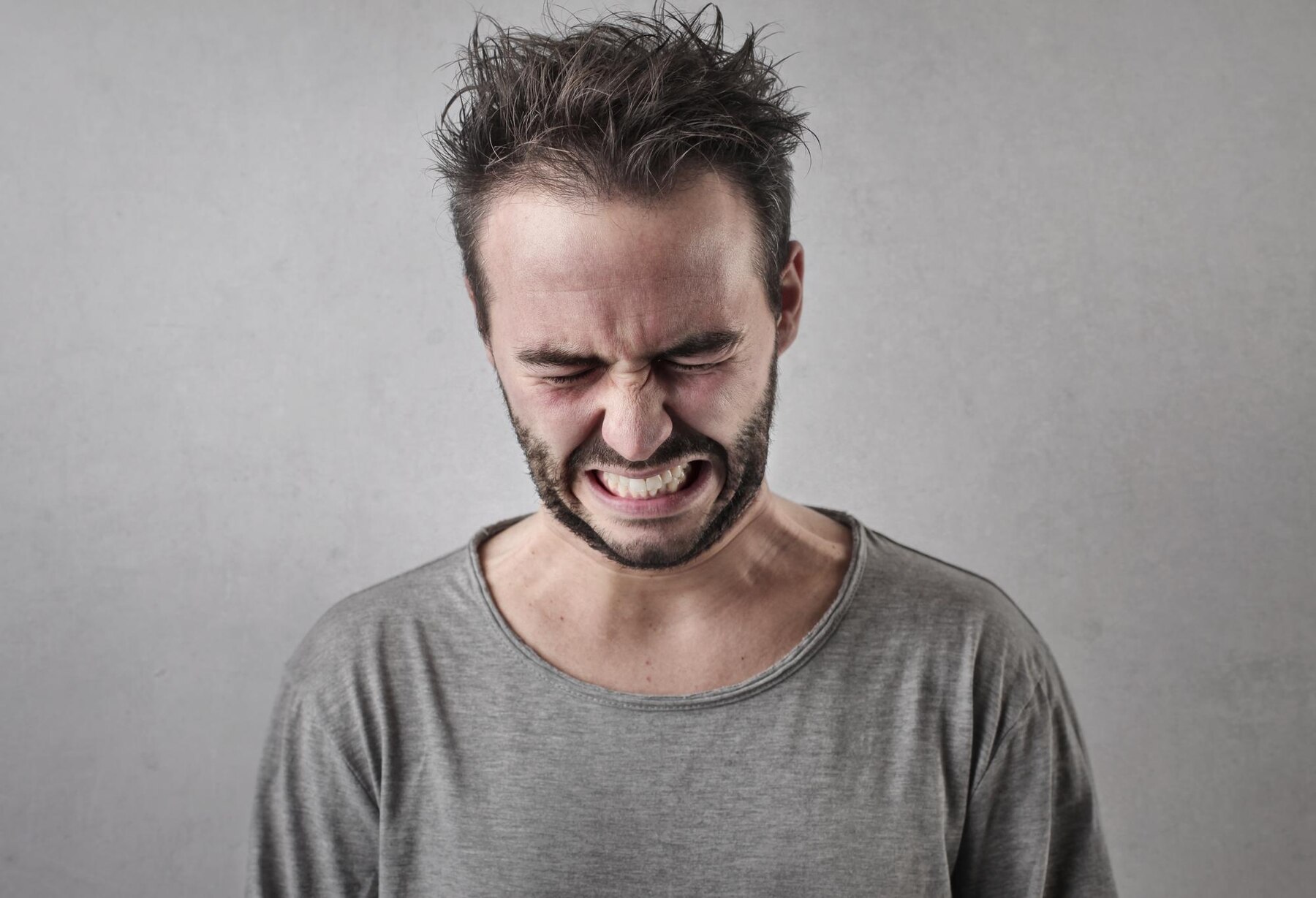 Un homme frustré | Source : FreePik