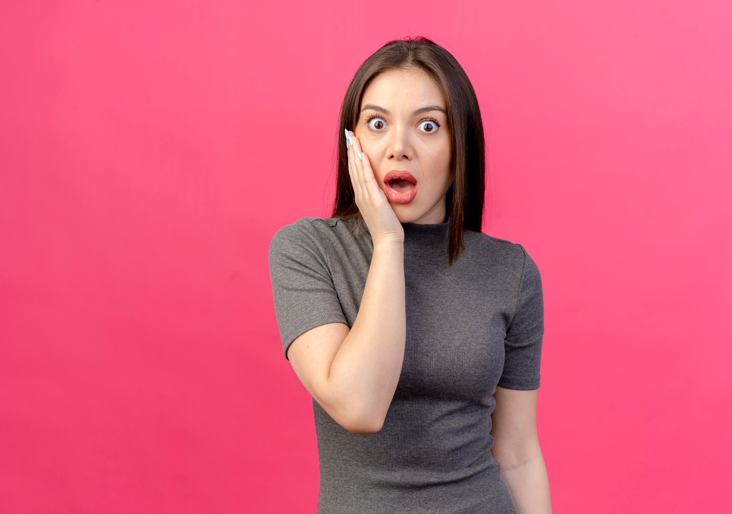 Une femme surprise | Source : Freepik