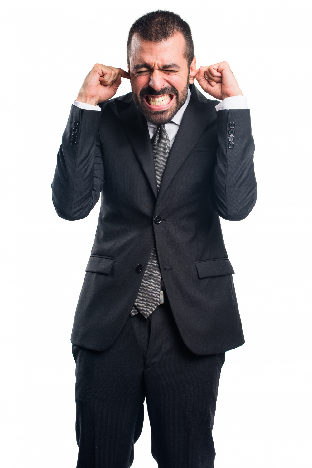 Un homme agacé qui se bouche les oreilles | Source : Freepik