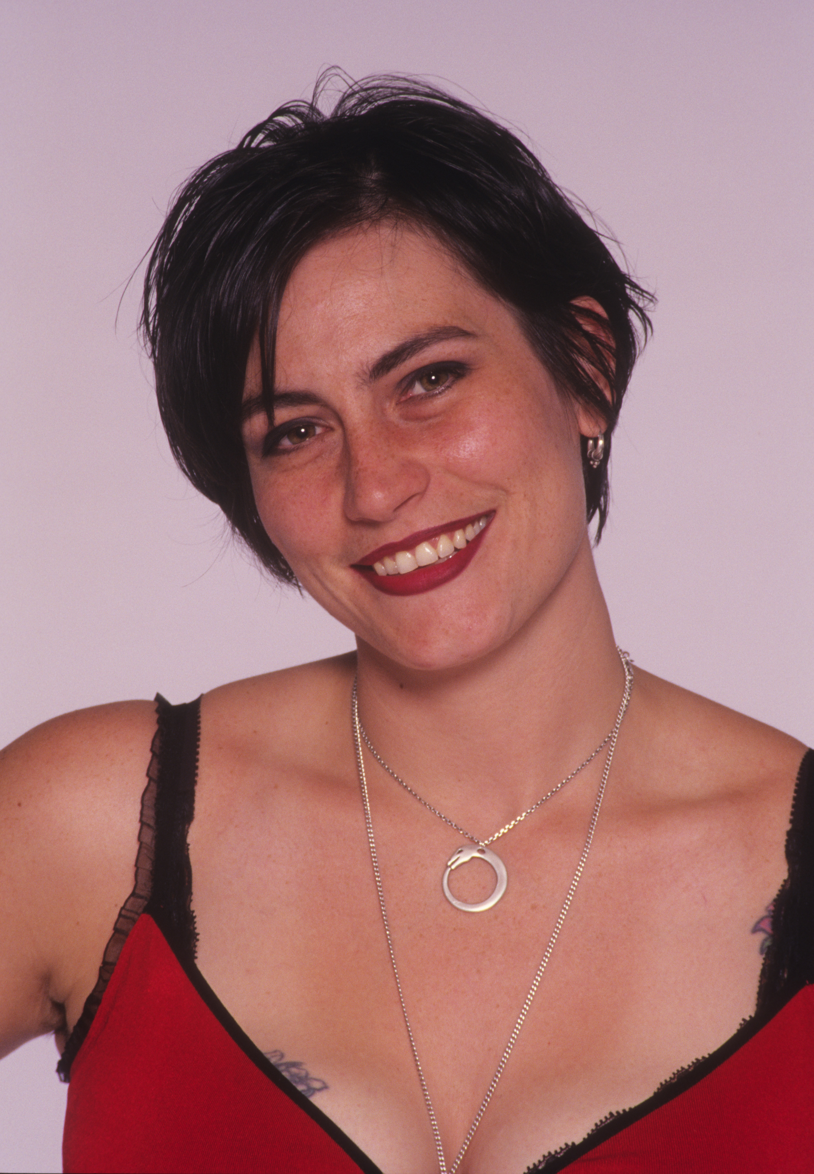 Vanessa Veselka pose pour un portrait à Culver City, en Californie, le 19 mai 1998. | Source : Getty Images