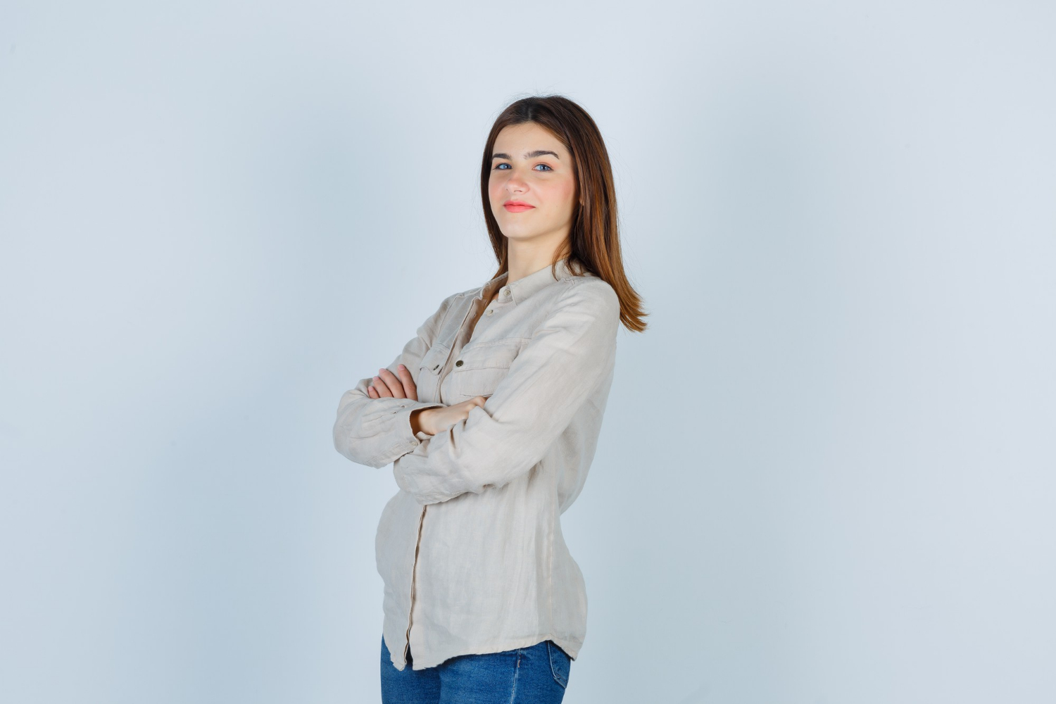 Une femme qui sourit | Source : Freepik