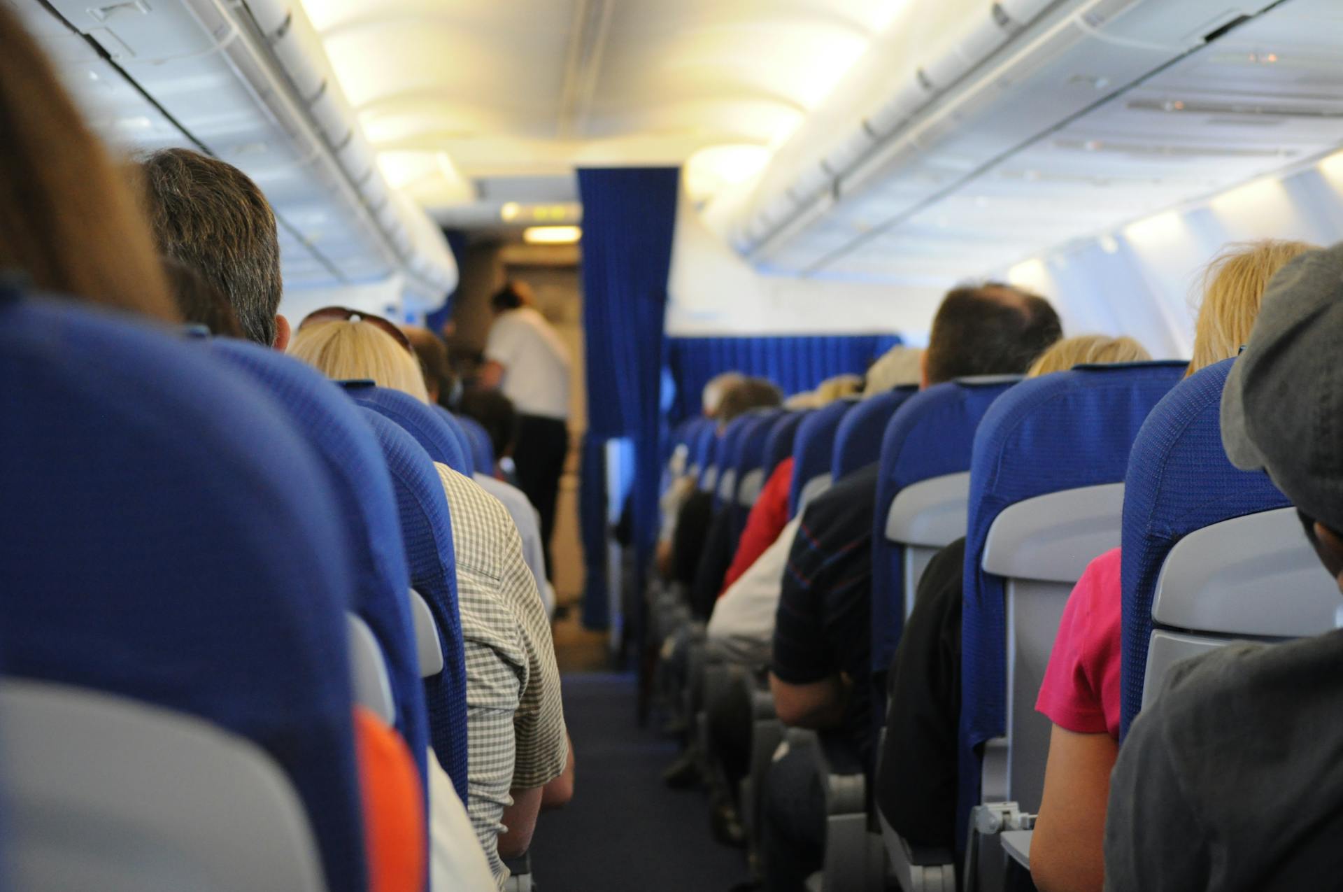 Des personnes dans un avion | Source : Pexels
