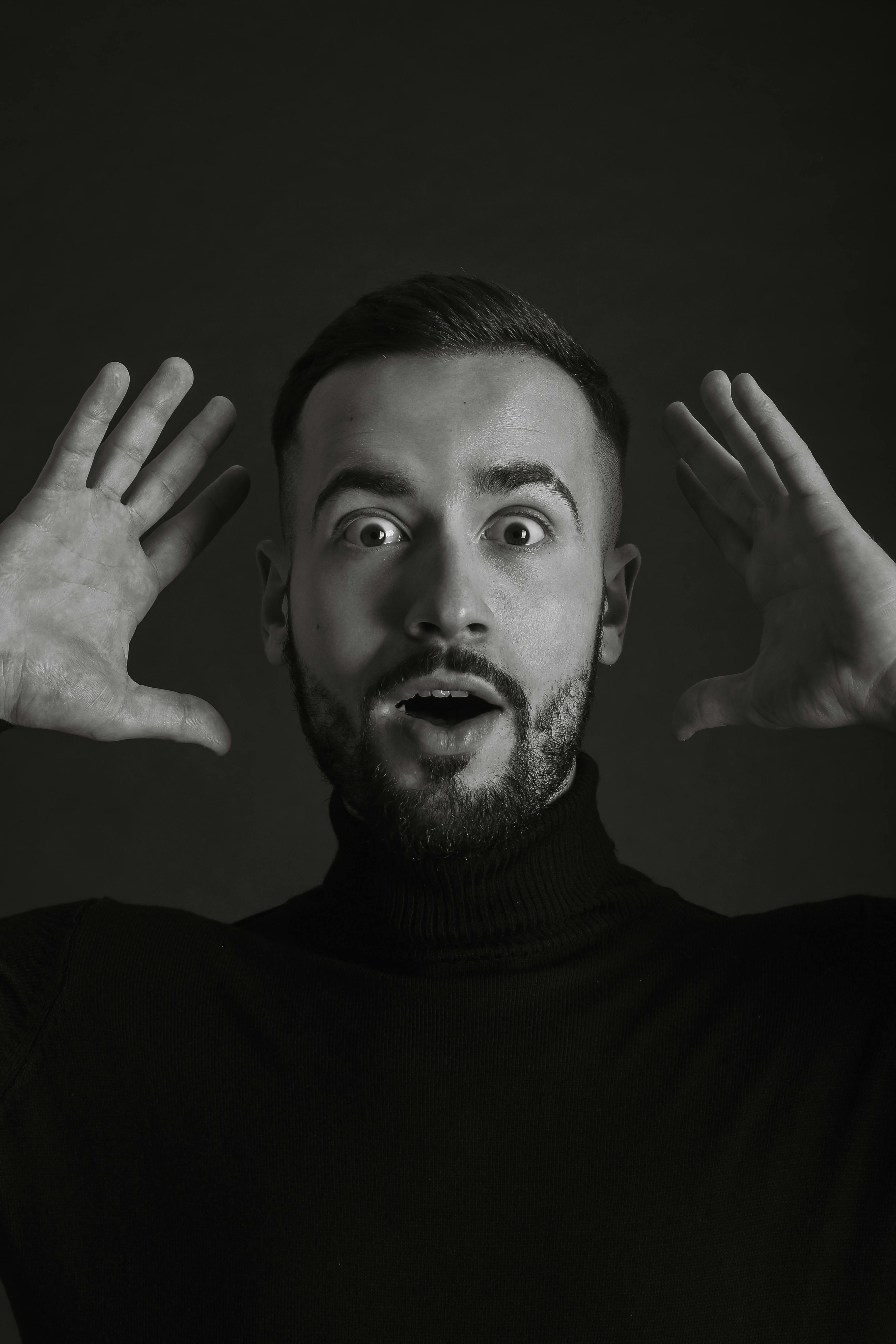 Un homme surpris | Source : Pexels