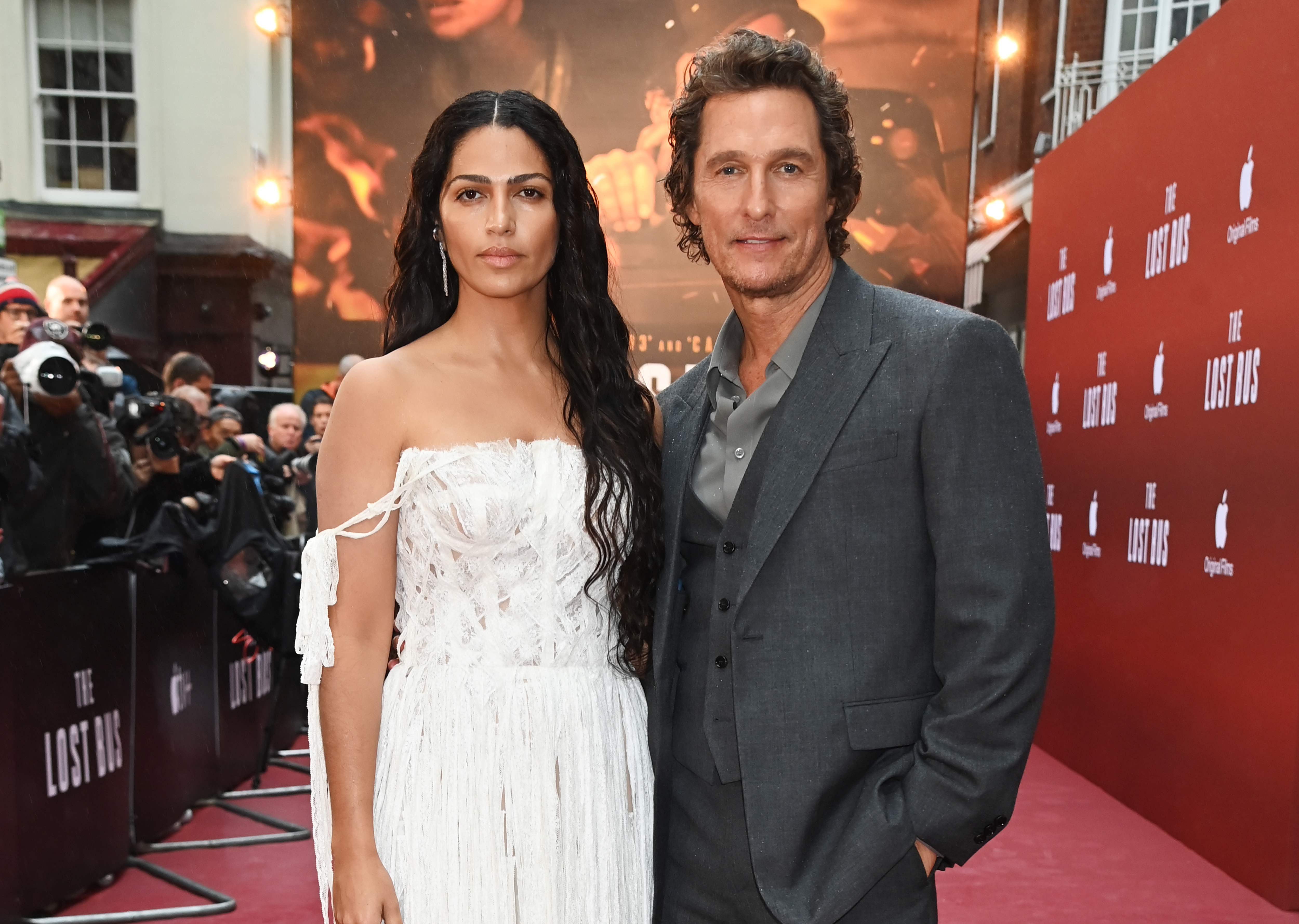Camila Alves et Matthew McConaughey assistent à une projection spéciale du film « The Lost Bus » d'Apple Original Films, le 28 septembre 2025 | Source : Getty Images