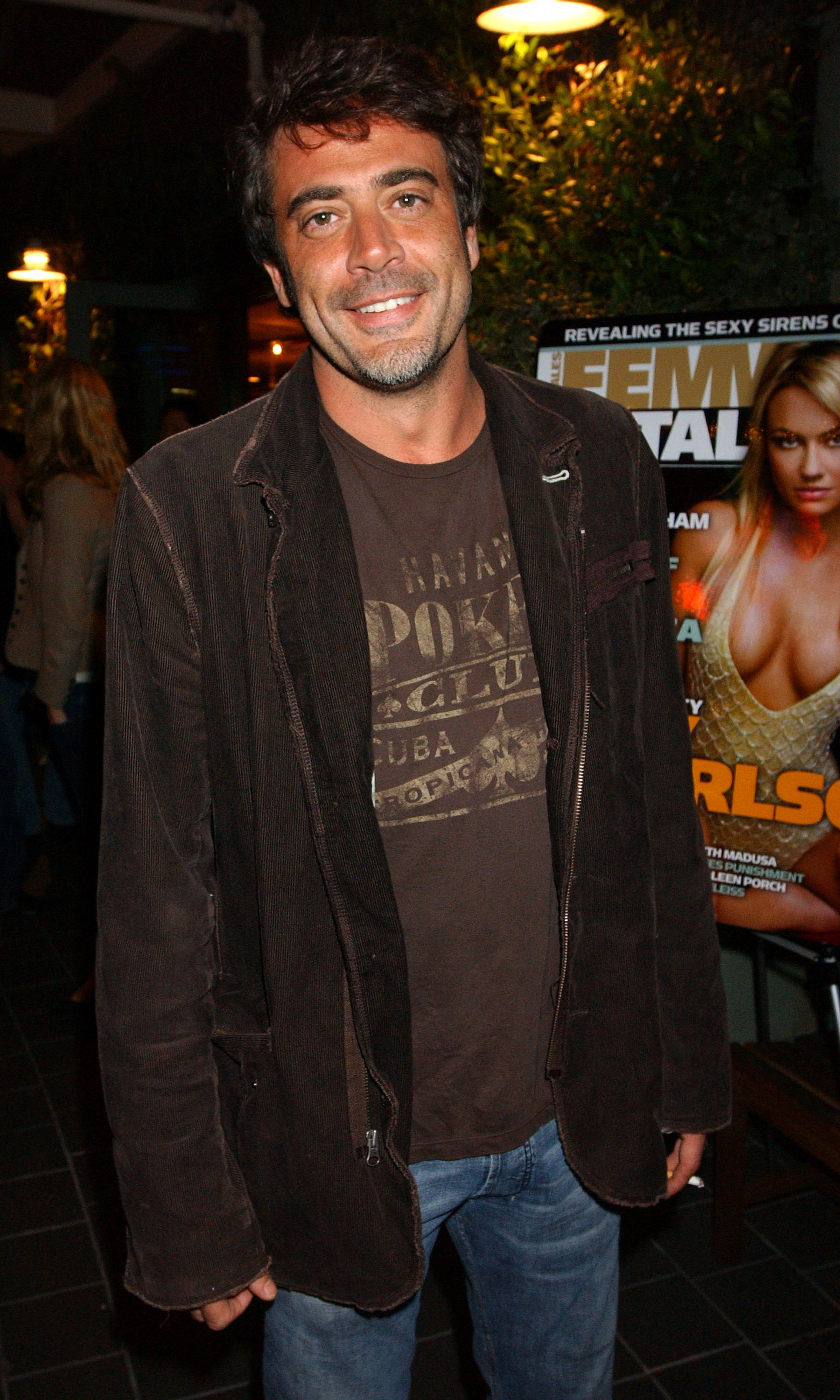 Jeffrey Dean Morgan à la brasserie Karl Strauss à Universal City, en Californie, vers 2006. | Source : Getty Images