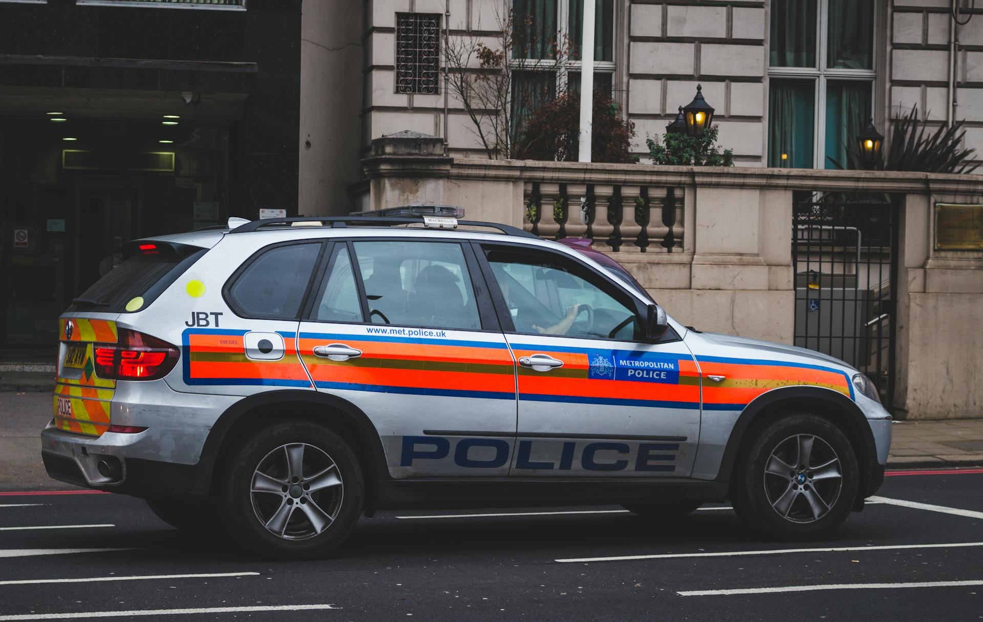 Une voiture de police sur la route | Source : Pexels