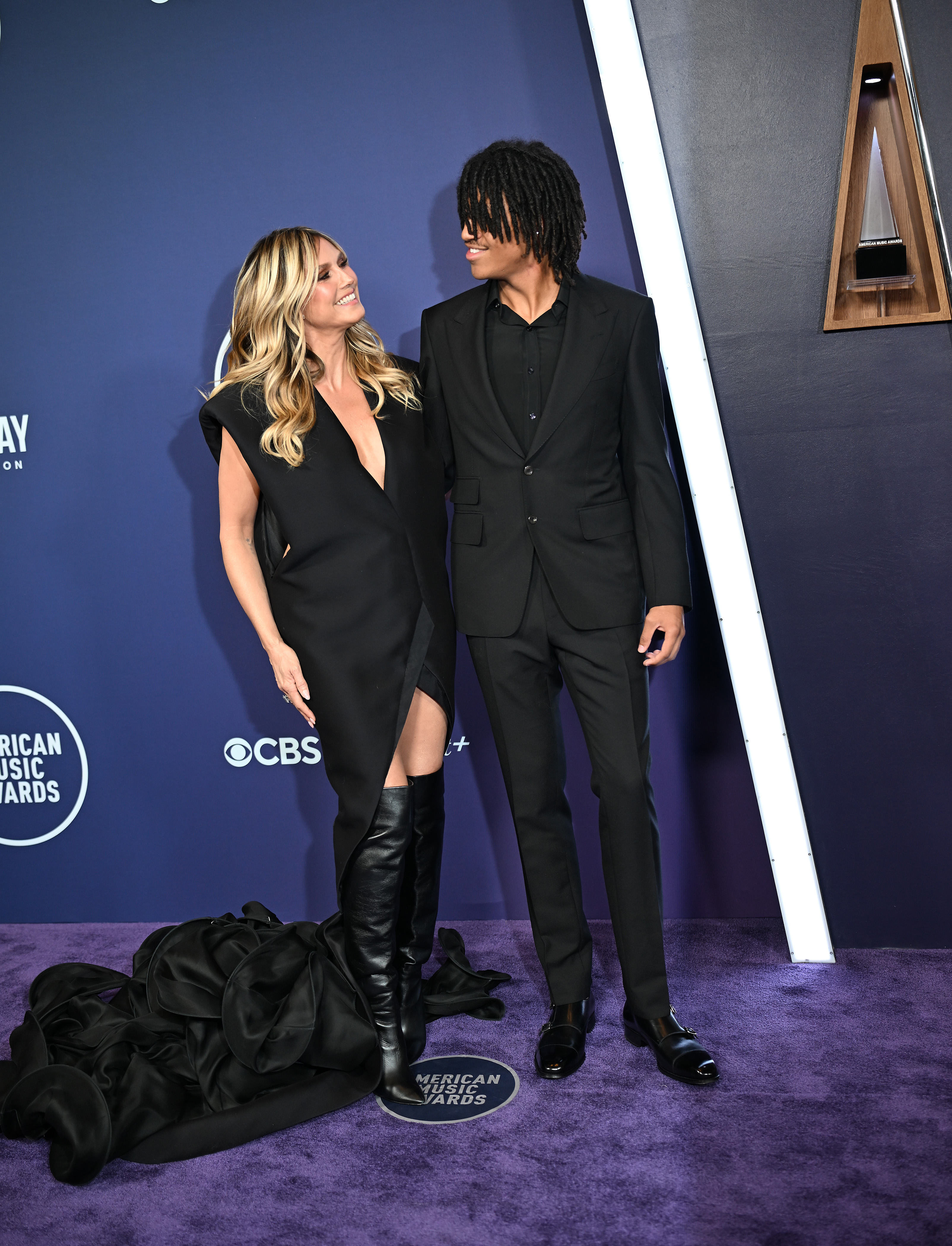 Heidi Klum et Henry Samuel assistent aux American Music Awards 2025 au Fontainebleau Las Vegas le 26 mai 2025, à Las Vegas, Nevada. | Source : Getty Images