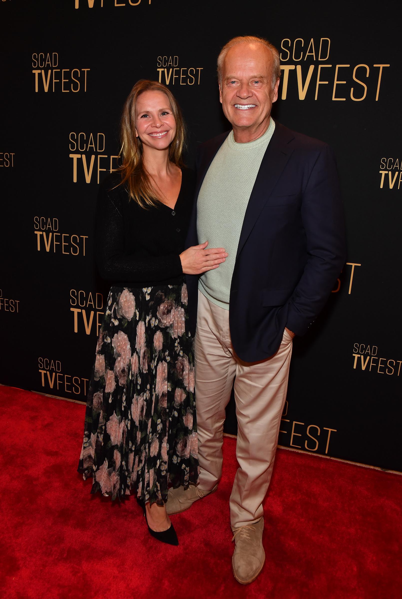 Kayte Walsh et Kelsey Grammer lors de la conférence de presse « Frasier » pendant la deuxième journée du 12e SCAD TVfest, le 8 février 2024, à Atlanta, en Géorgie. | Source : Getty Images