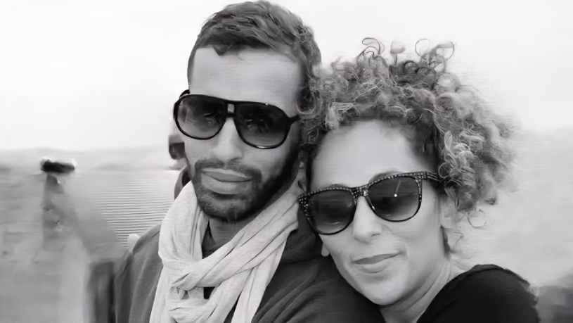Stéphane Bertheau et Amel Fatnassi, la gagnante de la saison 2 de "Koh-Lanta" | Source : Instagram/amelkohlanta