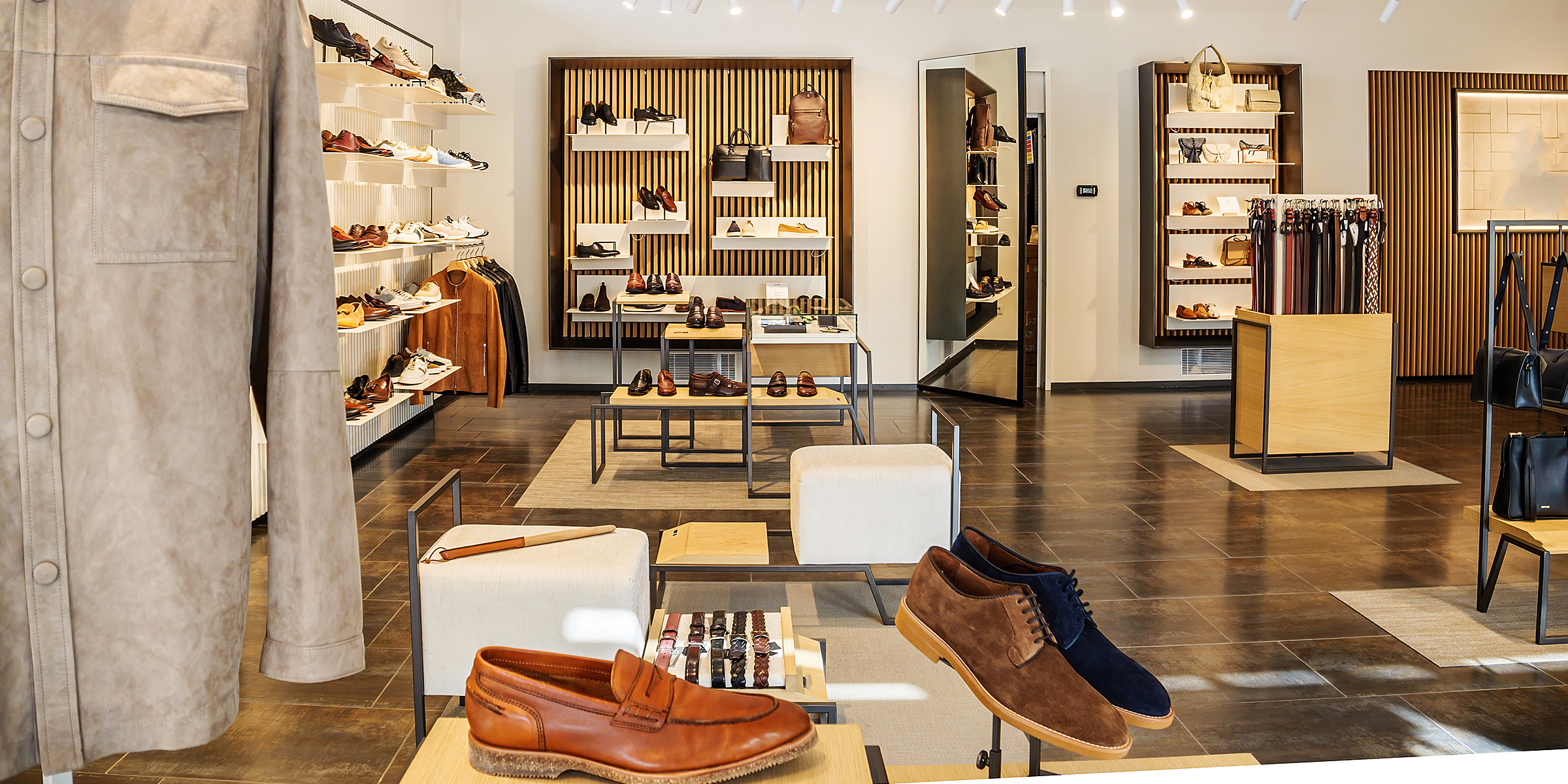 Un magasin de chaussures | Source : Shutterstock