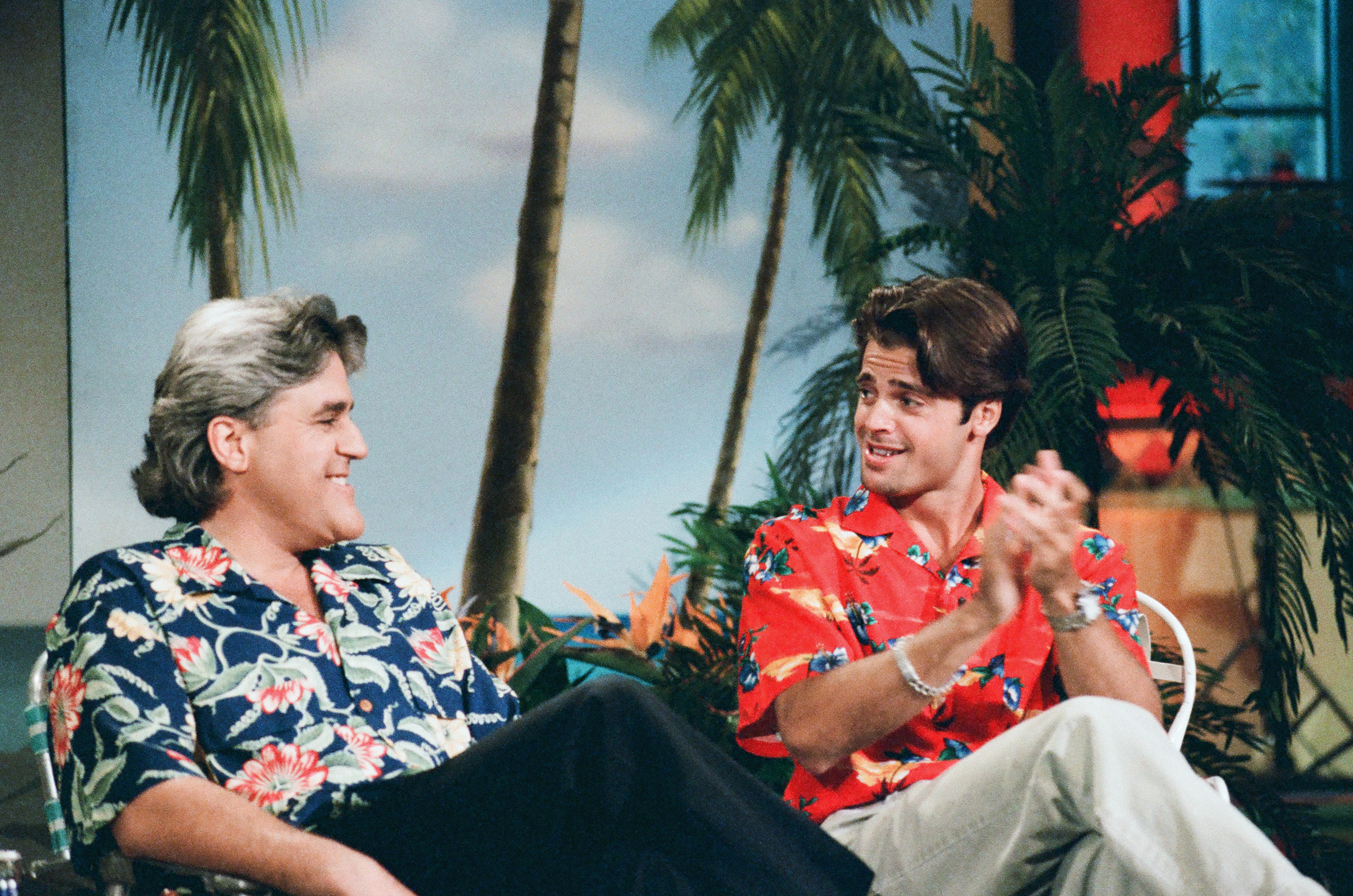 L'animateur Jay Leno et l'acteur pendant le sketch « Good Vacation/ Bad Vacation » le 11 juin 1996 | Source : Getty Images